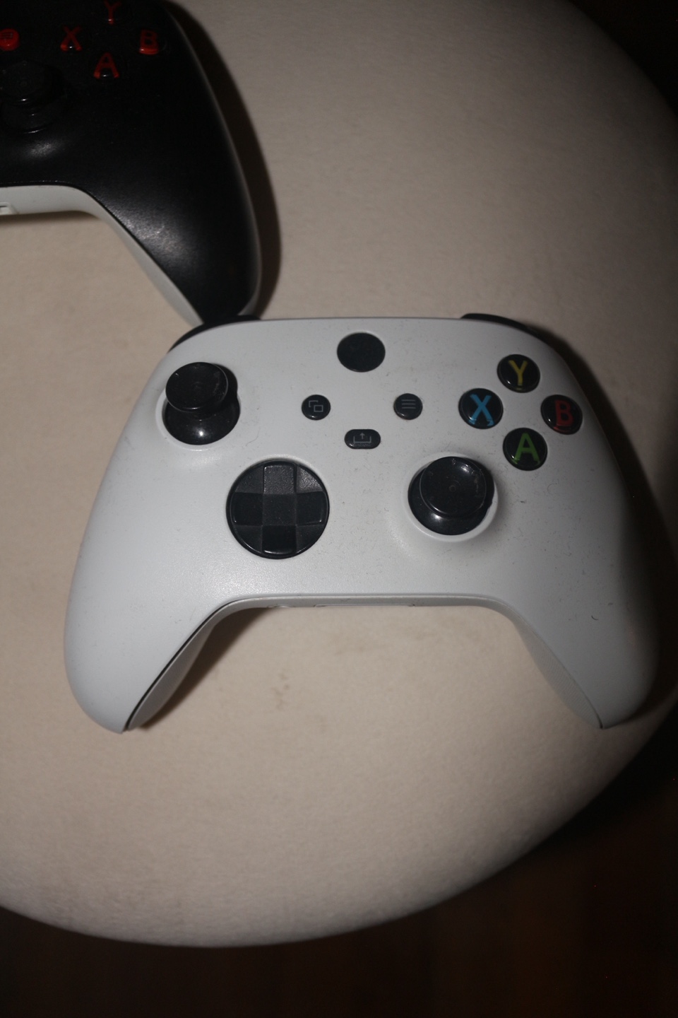 Xbox Wireless Controller - White & Black - photo 2