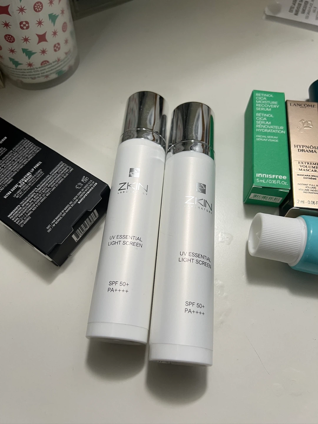 🇭🇰 Hong Kong Brand - Zkin UV Essential Light Screen SPF 50+