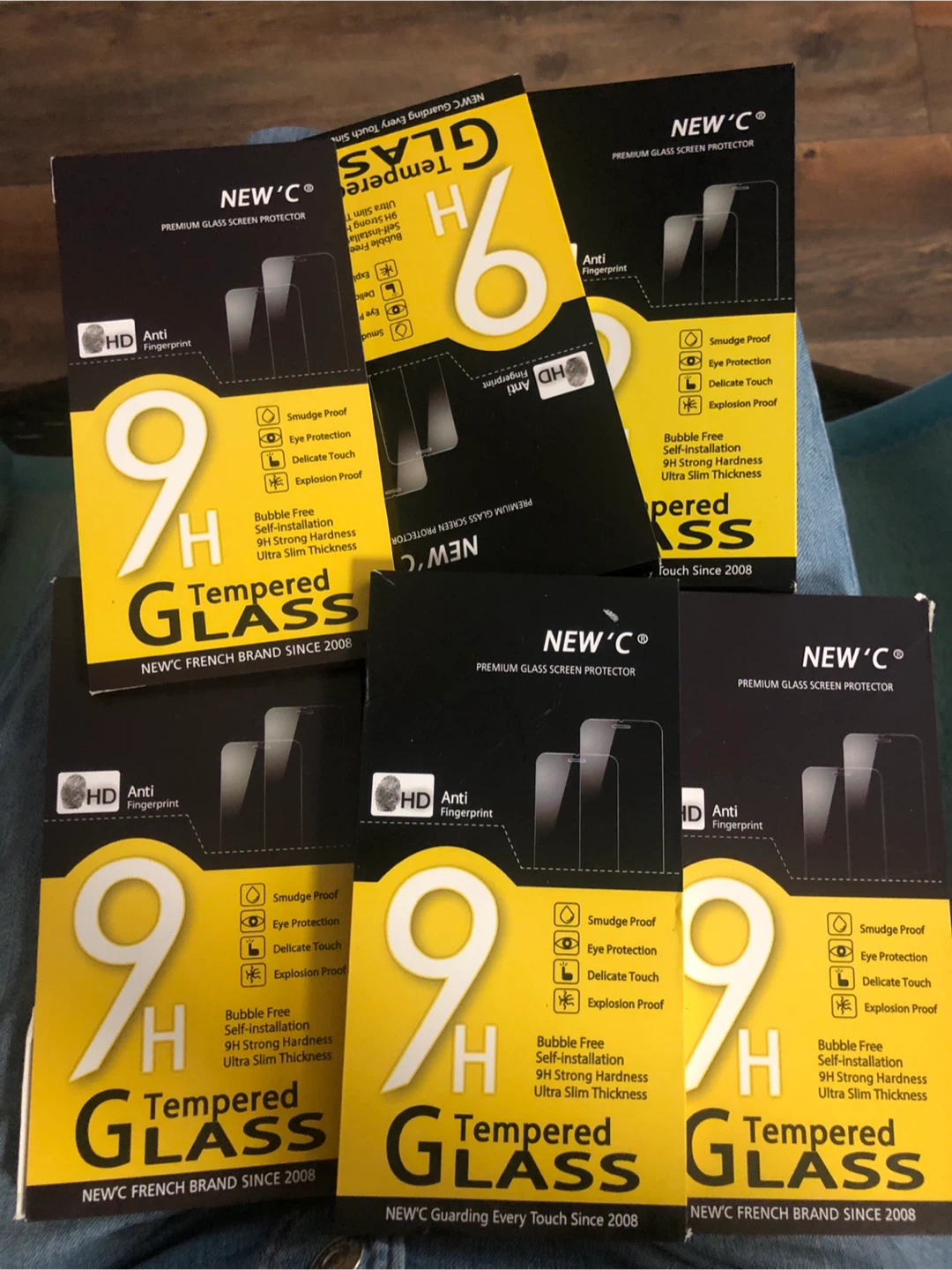 2 iPhone 13 , 4 Screen Protector + 4 Pack Cam Lens