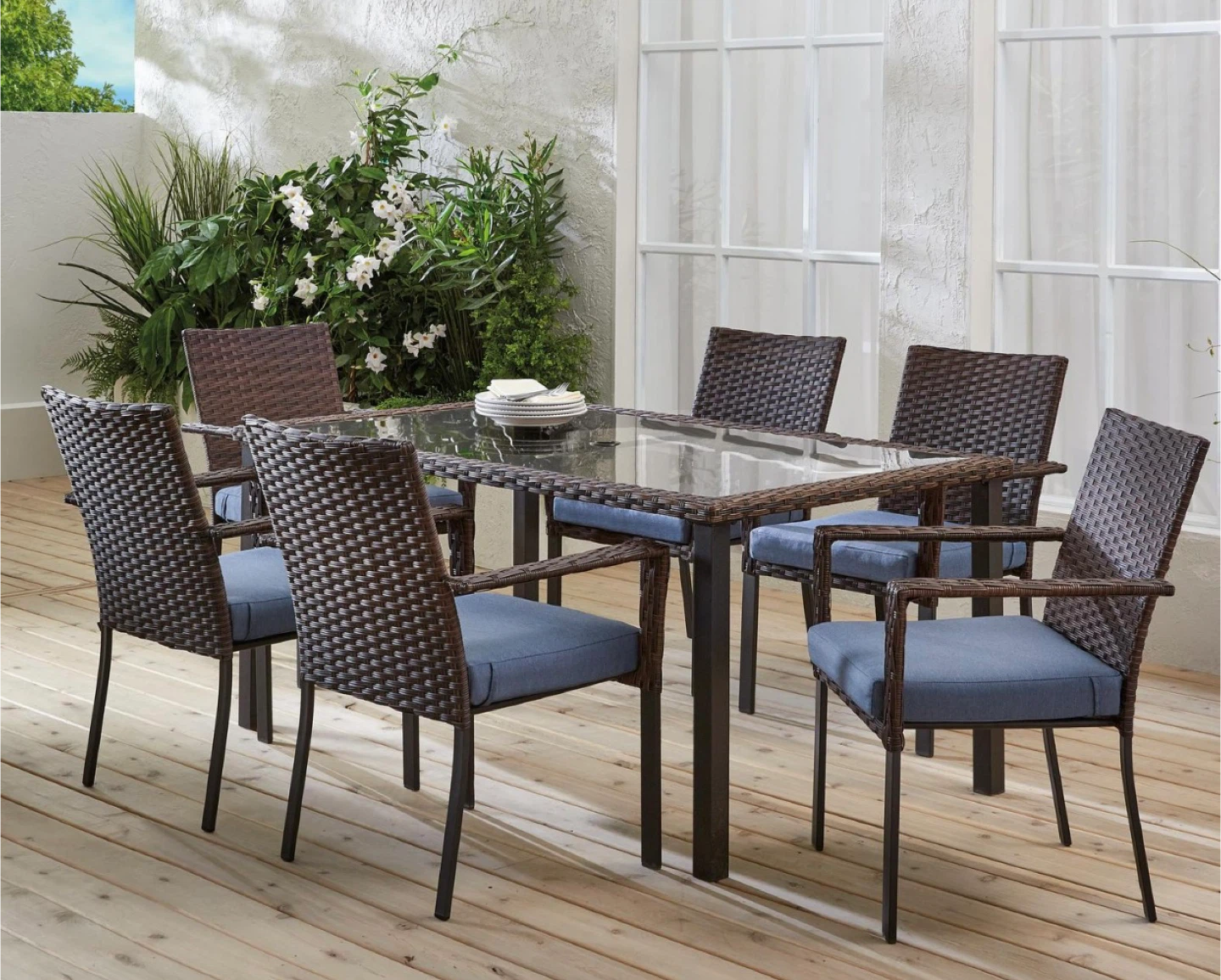 Belmont Patio Dining Set (Table & Chairs) 99.99% New - photo 4
