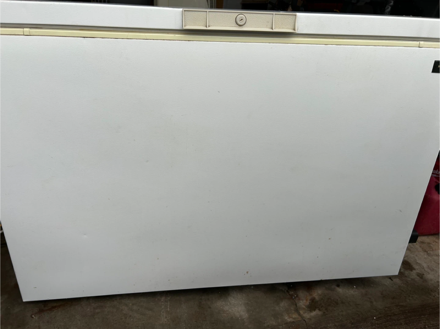 Kenmore White Chest Freezer - photo 5