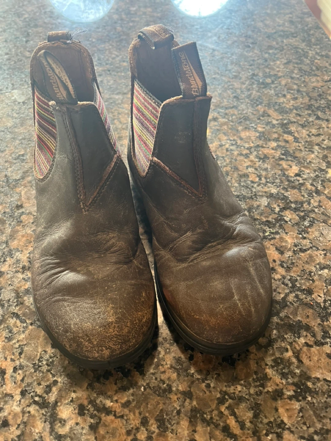 Size 2 kidsBlundstone Brown Leather Boots