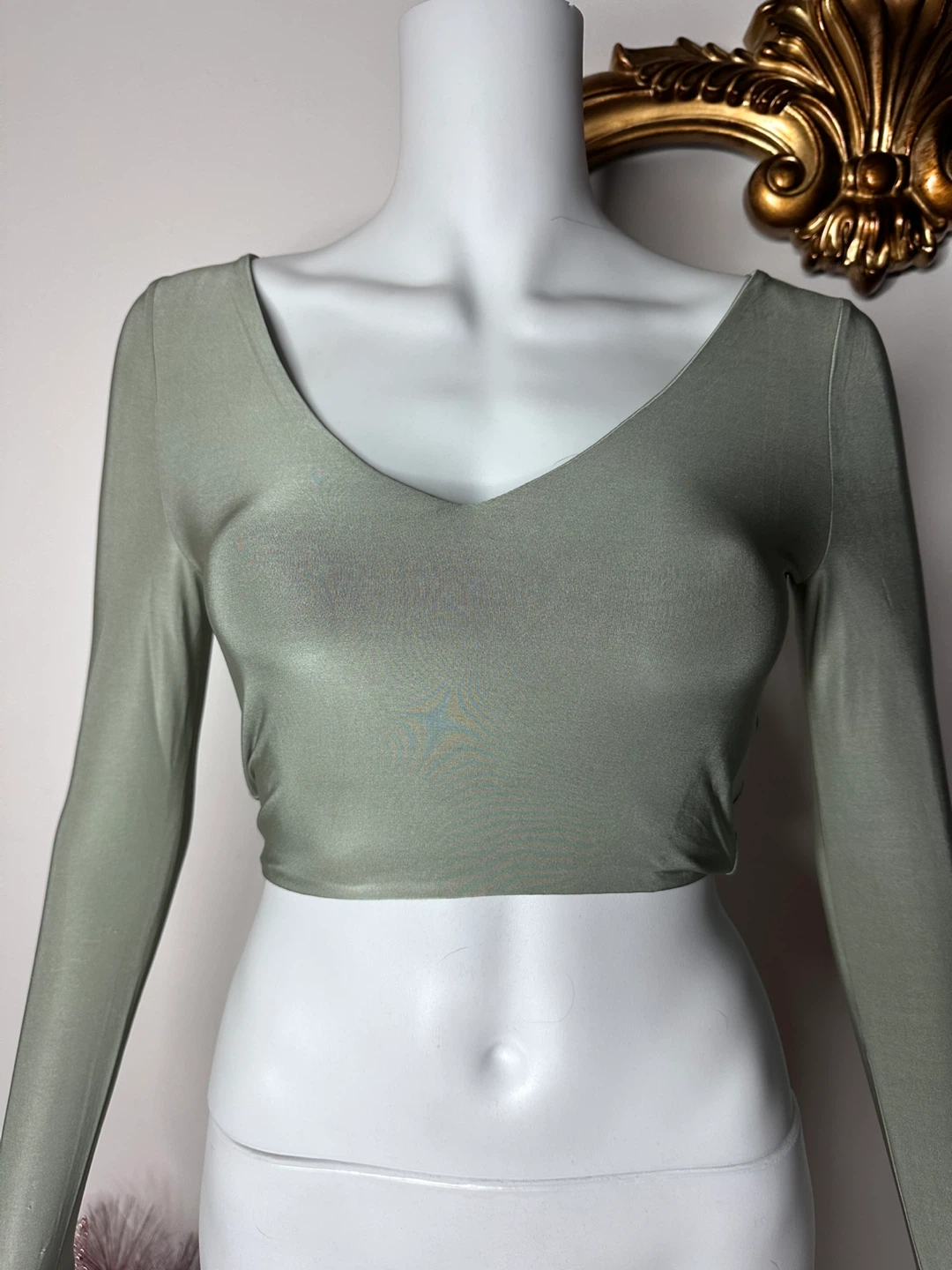Long Sleeve Crop Top - Sage Green
