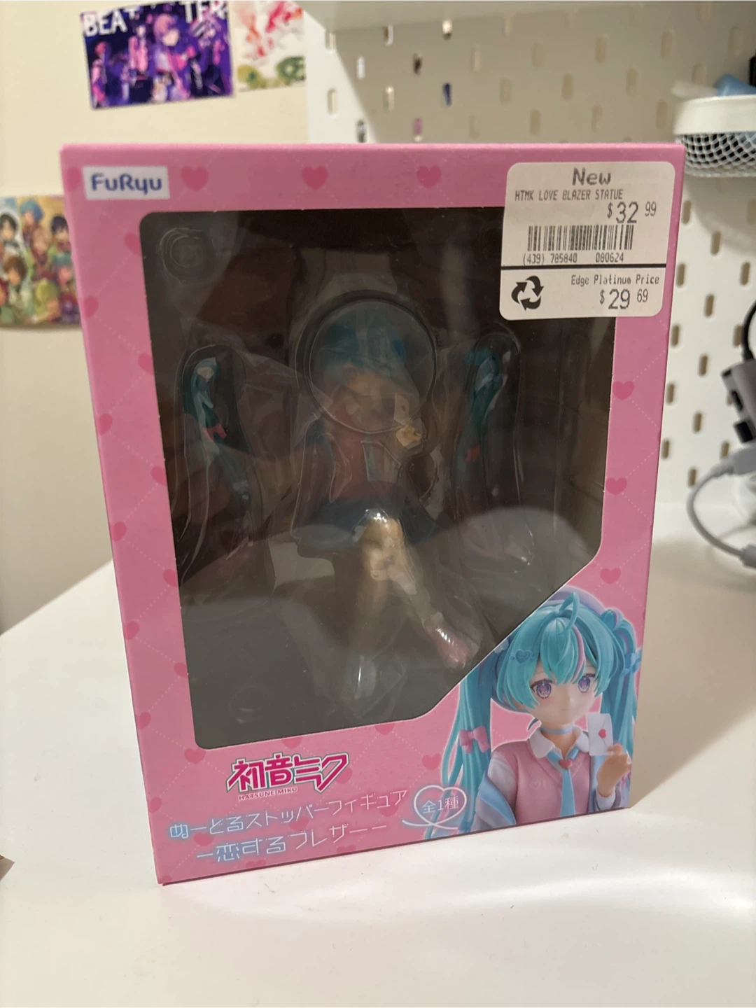 FuRyu Hatsune Miku Love Blazer Statue