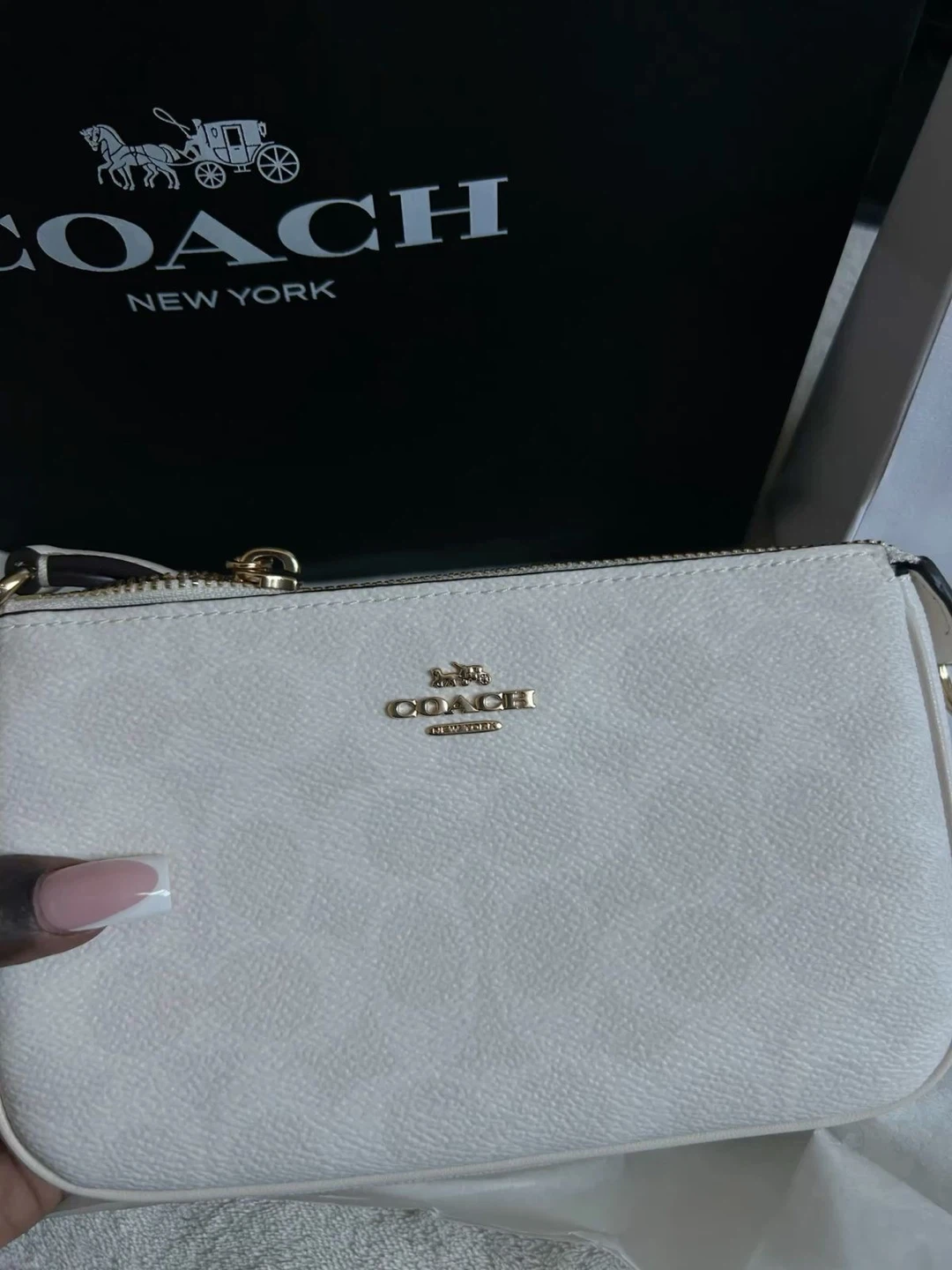 Coach outlet nolita 19!