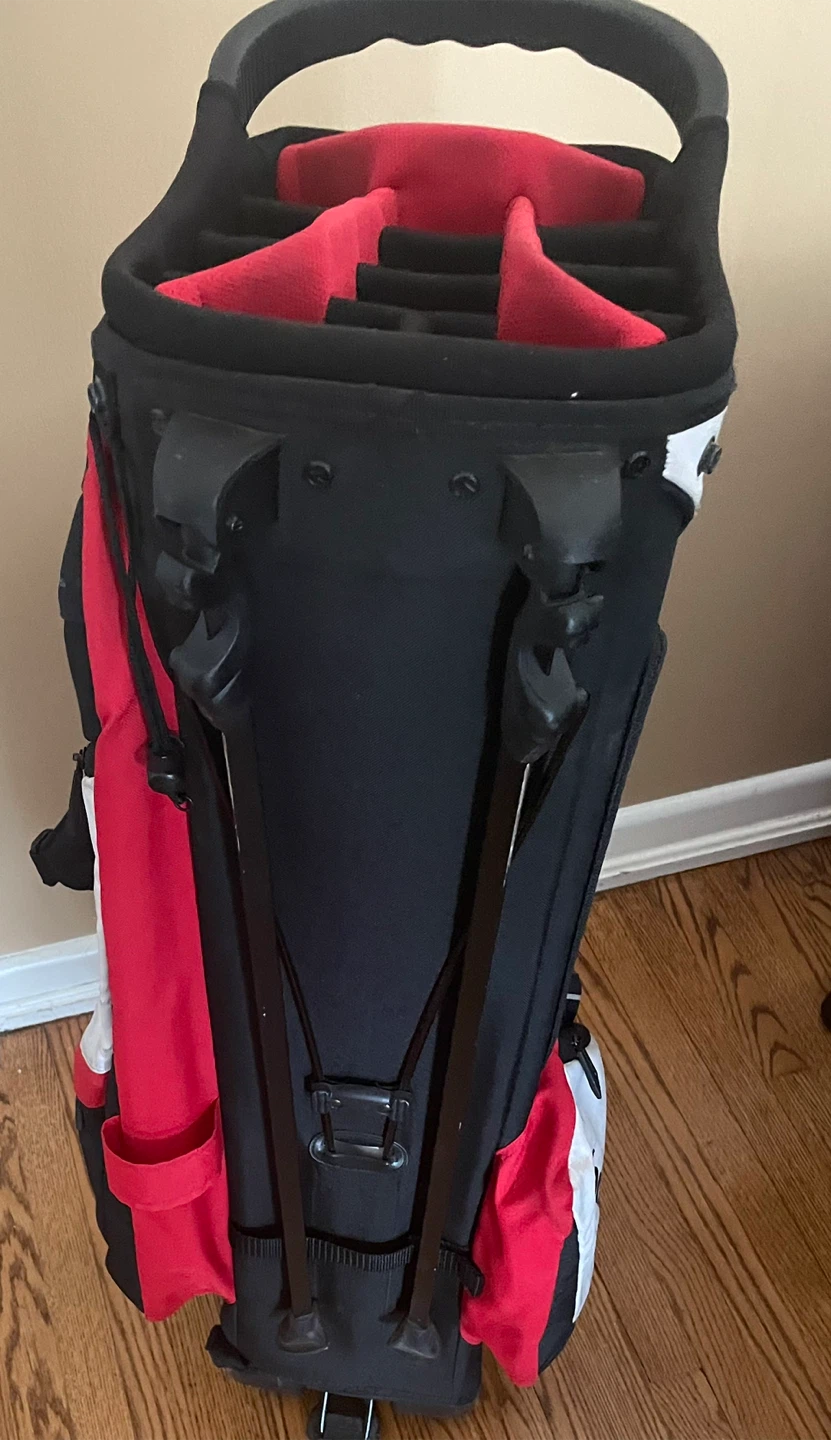 Taylormade Golf Stand Bag. Comes with cover! - photo 5