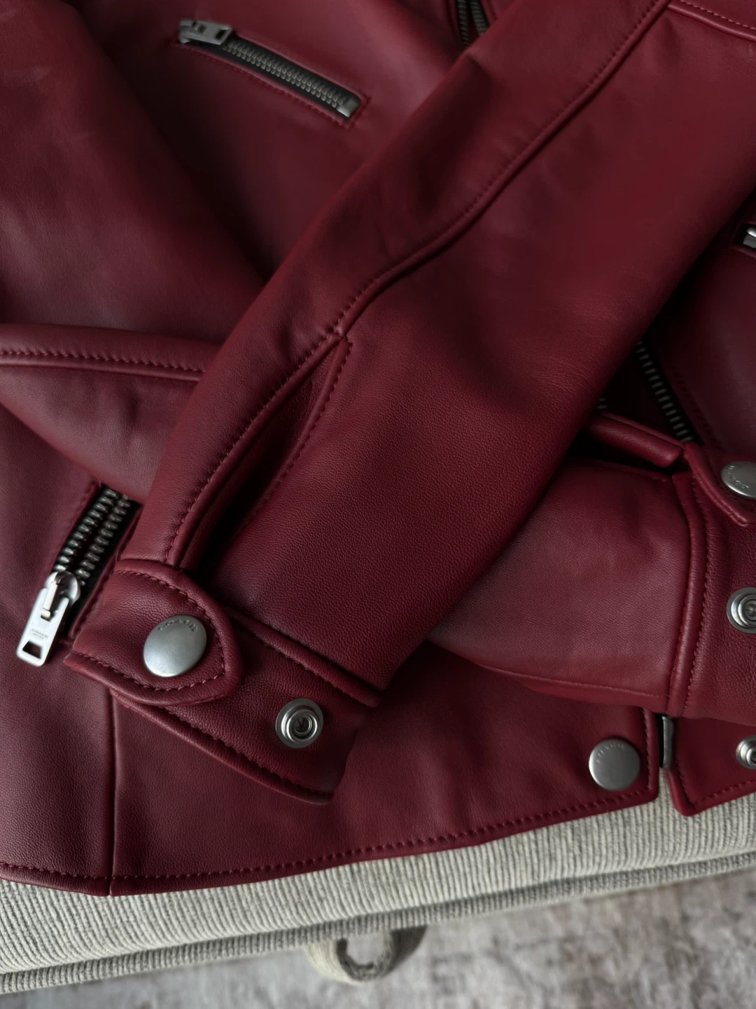 Coach Burgundy Leather Jacket - photo 5