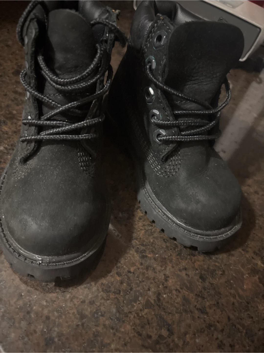 Timberlands size 6c like new - photo 2