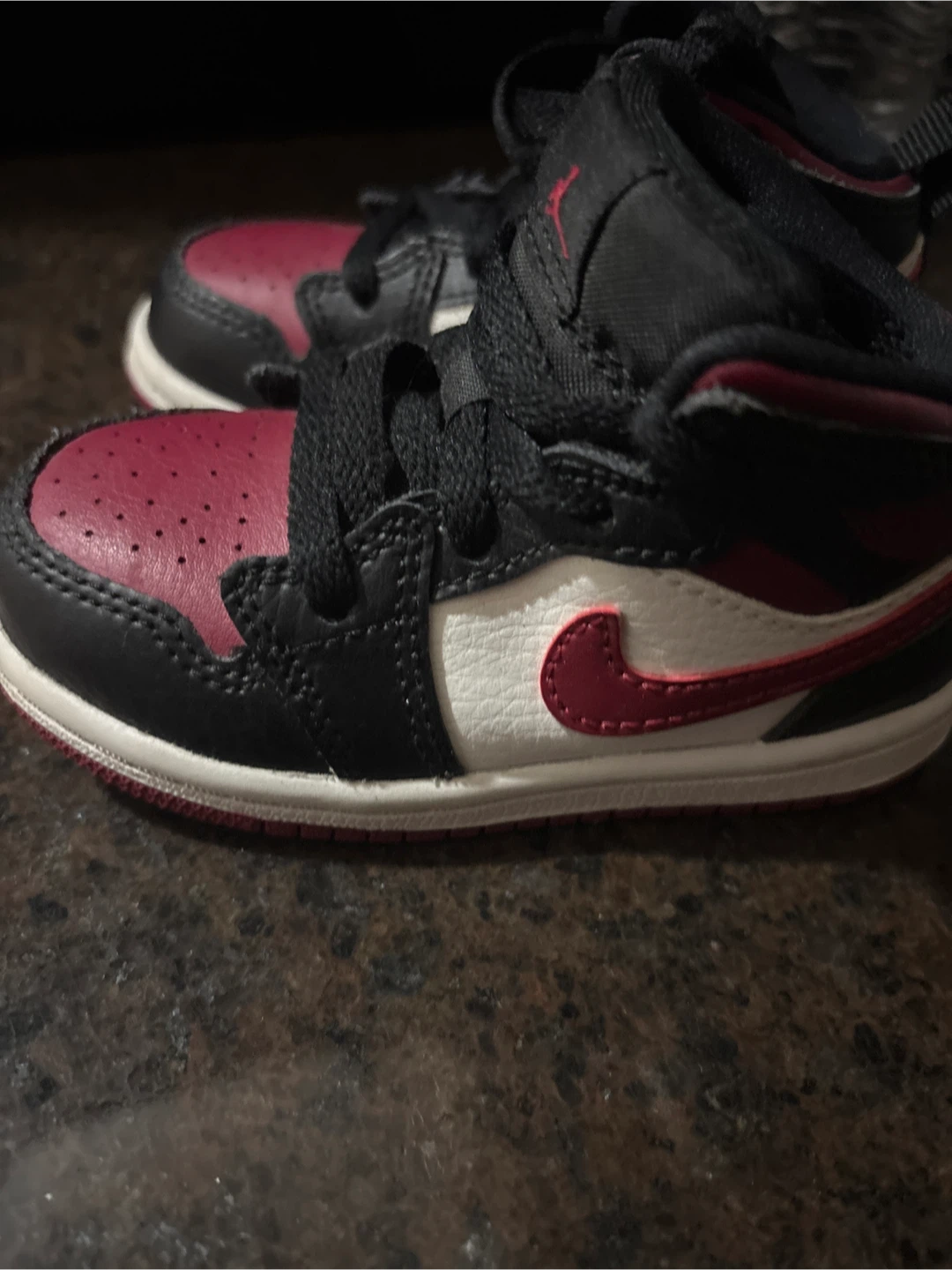 Jordan’s size 6c like new - photo 2
