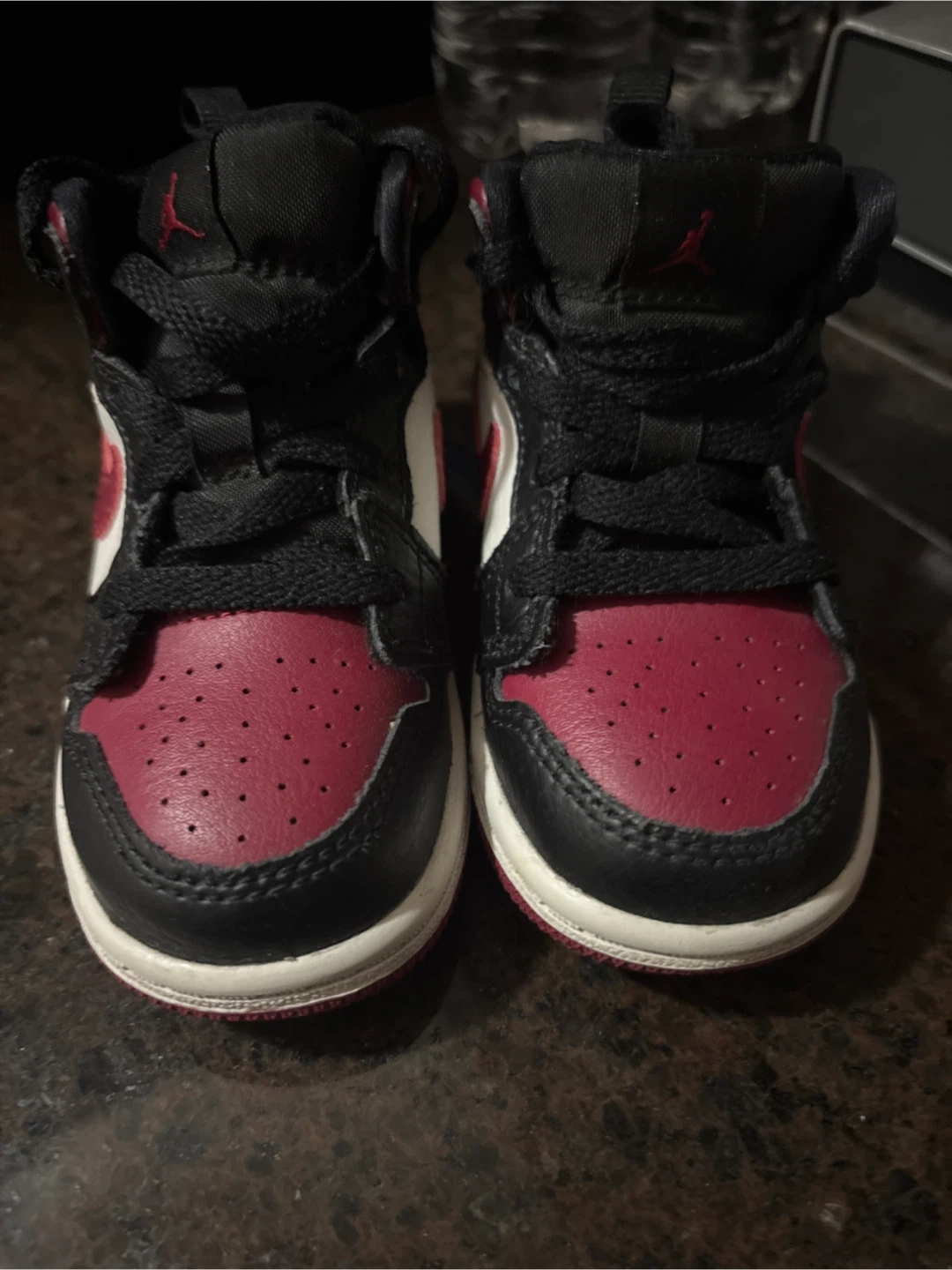 Jordan’s size 6c like new