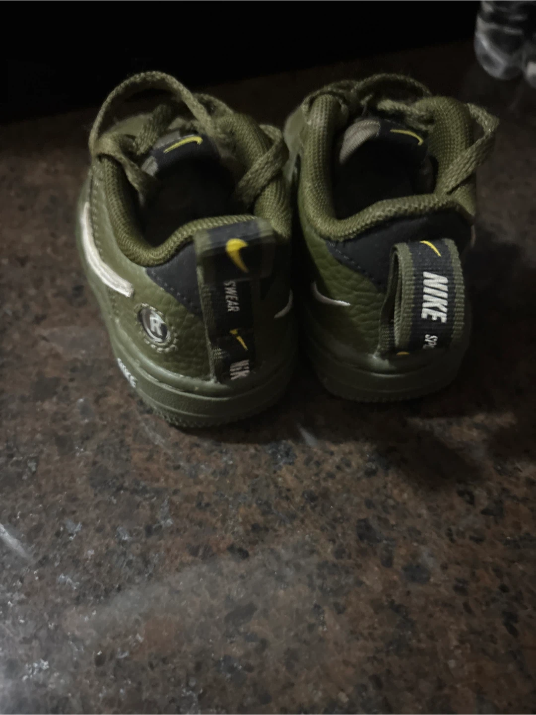 Size 5c Nike like new - photo 2