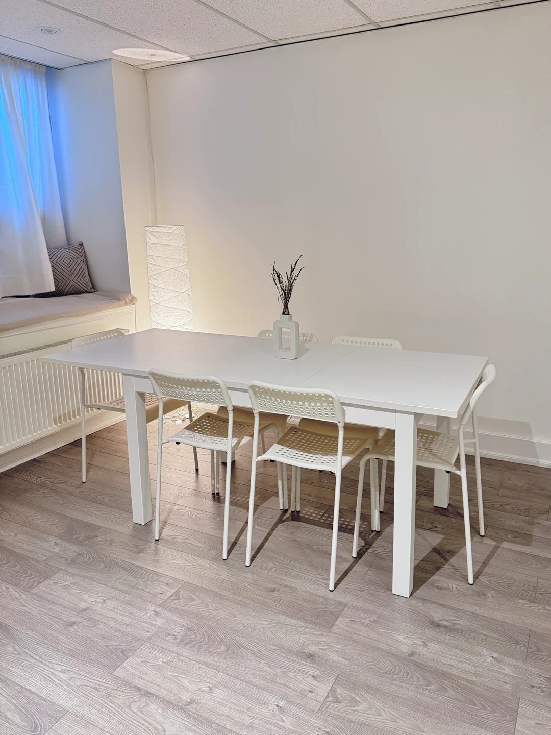 Extendable Dining Table - White