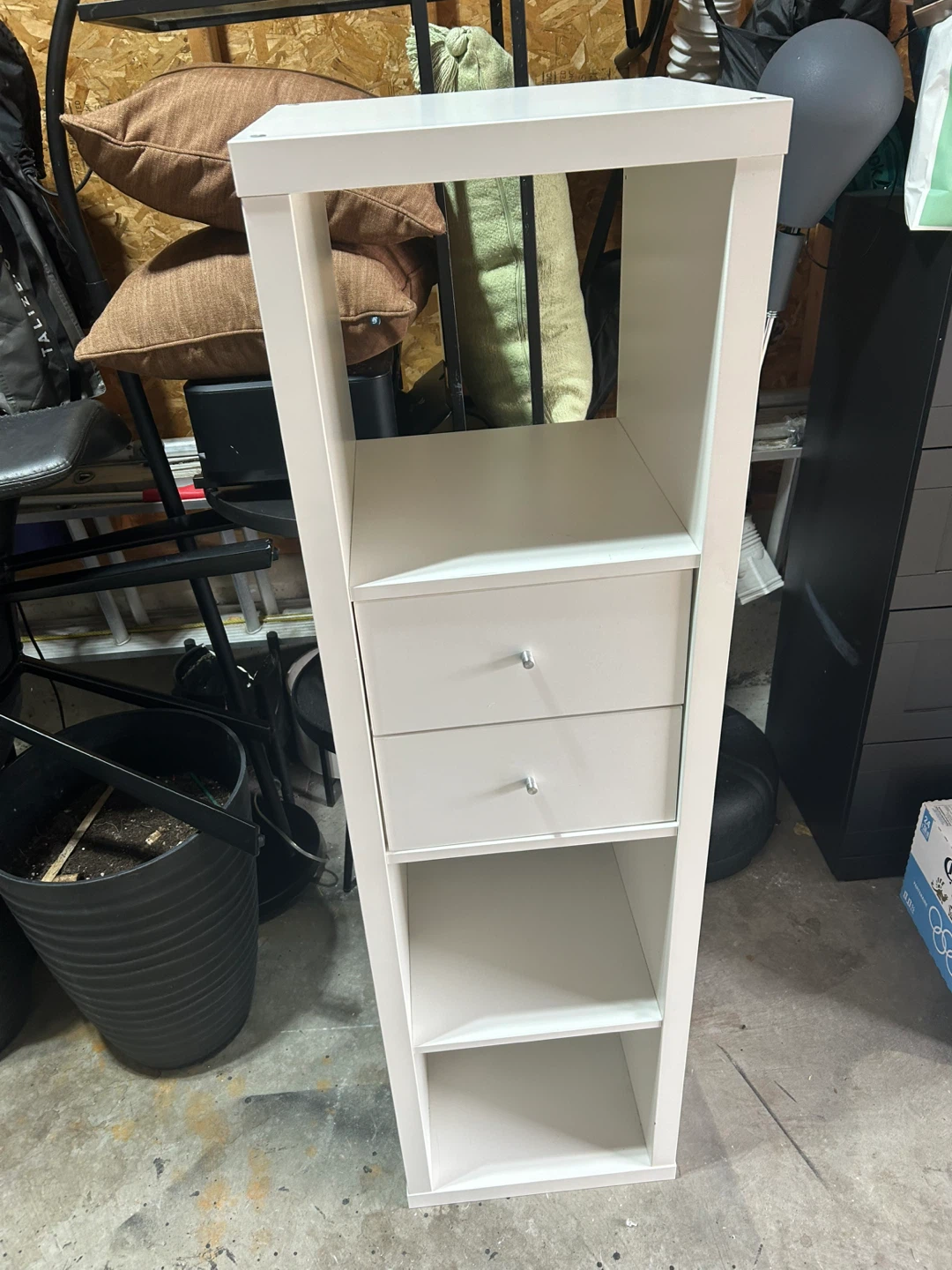 Storage shelf