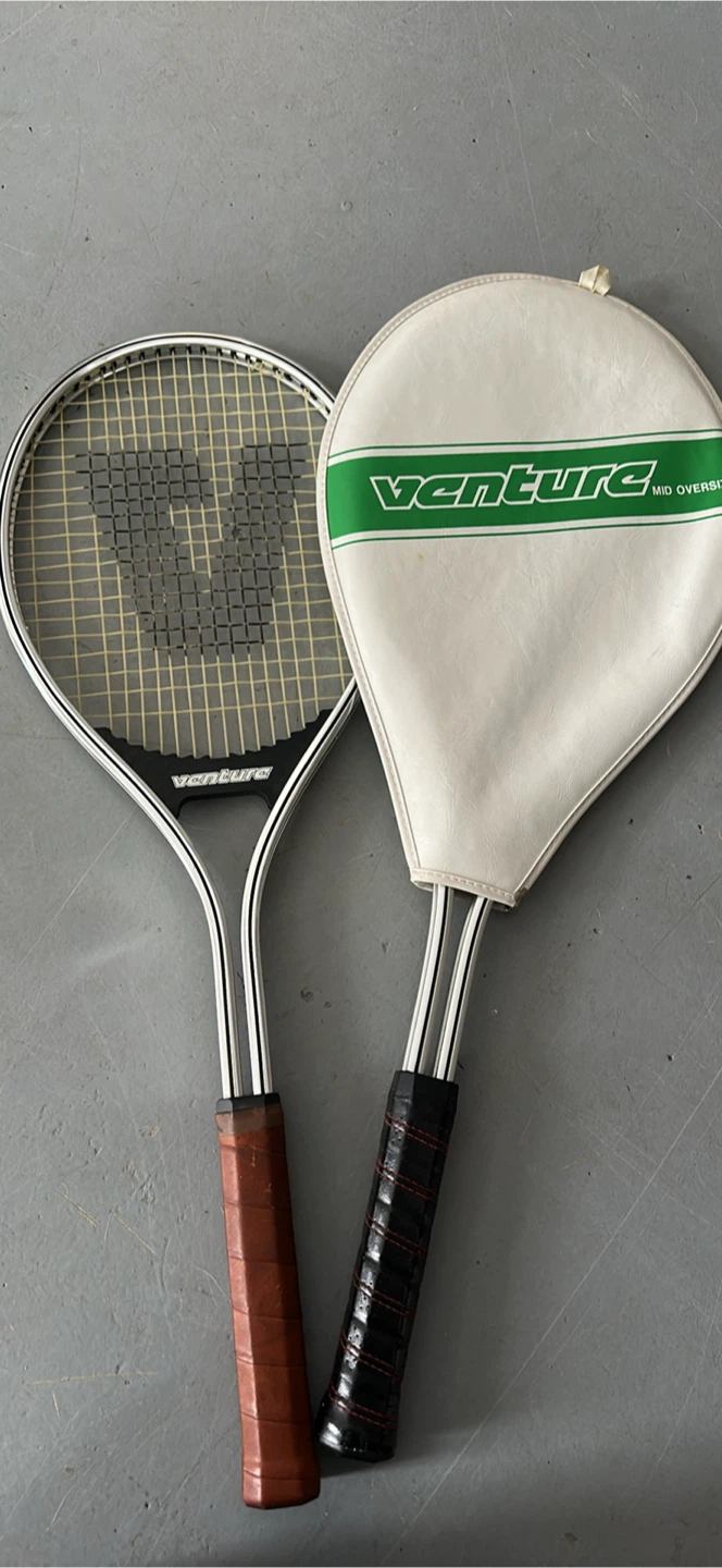 Venture Mid Oversize Tennis Racquet with Cover