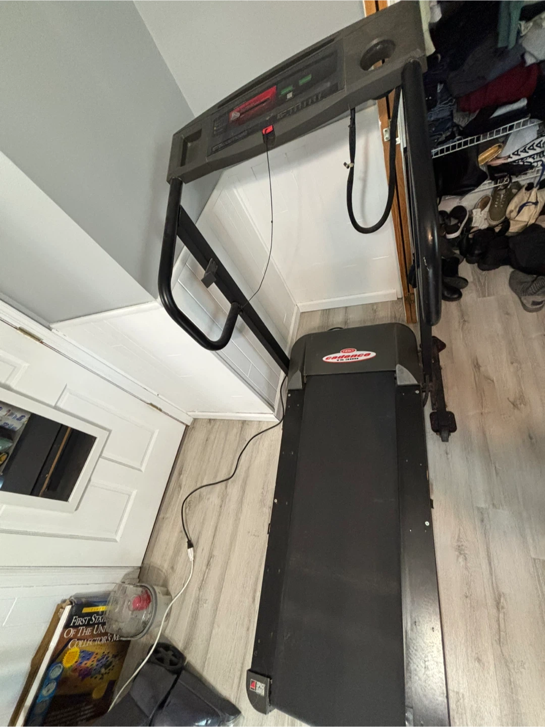 Weslo Cadence TS 300 Treadmill - photo 3