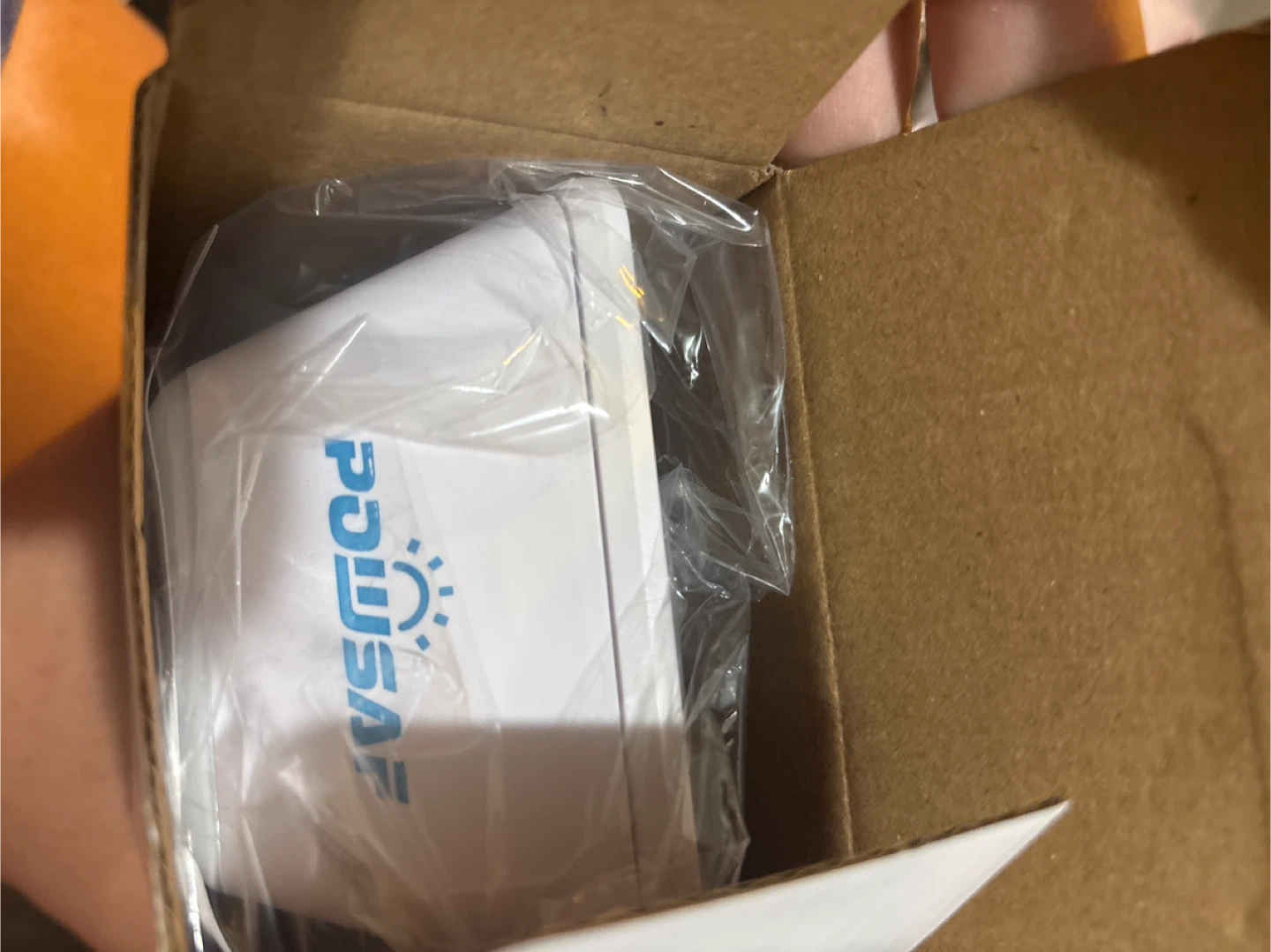 POWSAF Wall Outlet with USB, Model QF-519C - New - photo 2