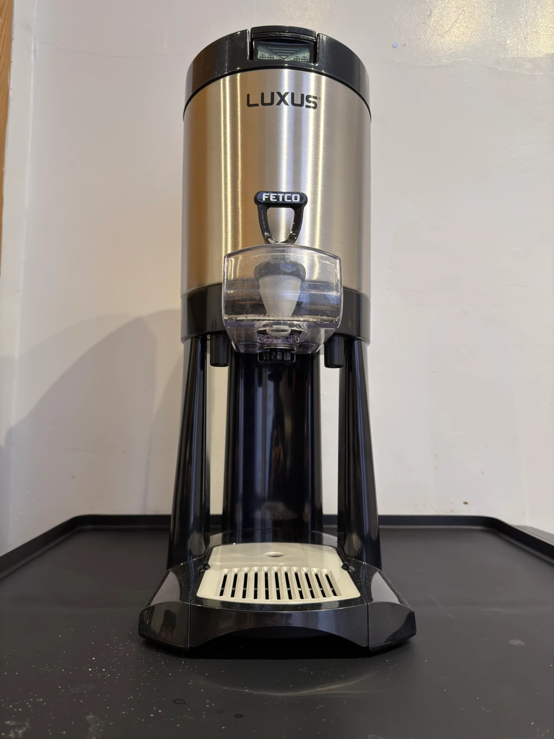 New FETCO LUXUS Dispenser - photo 4
