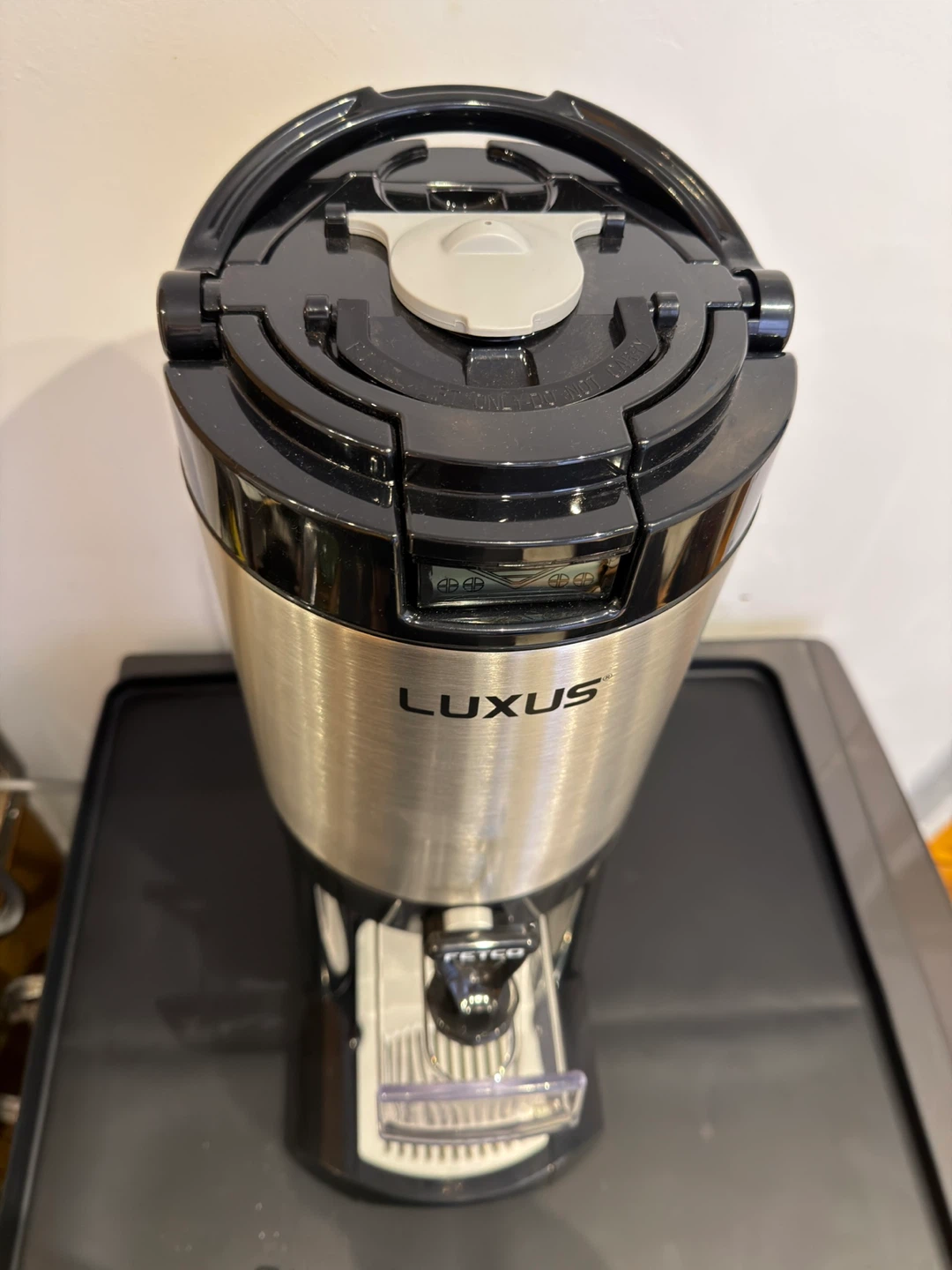 New FETCO LUXUS Dispenser - photo 3