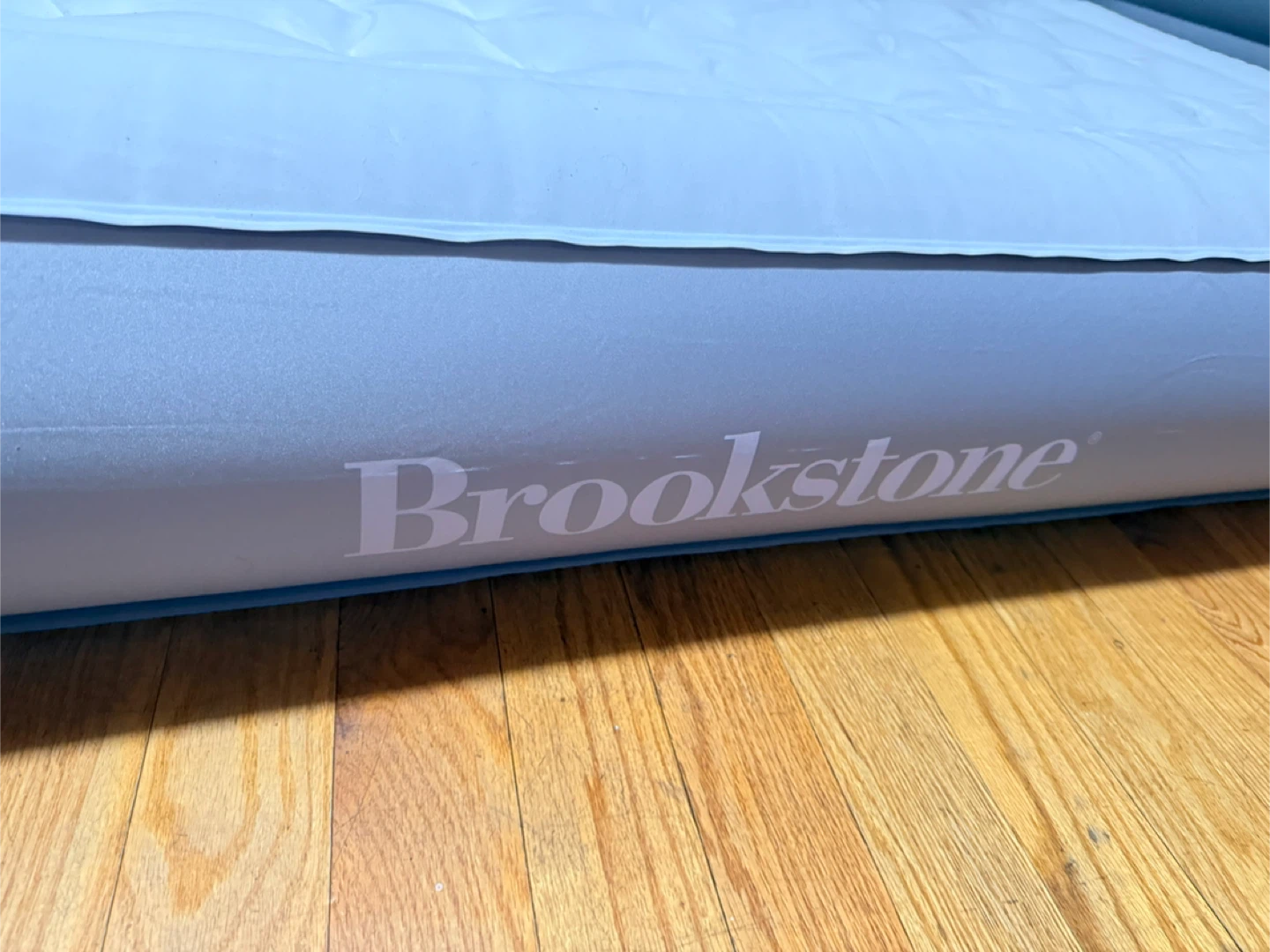 Brookstone Air Mattress - photo 4