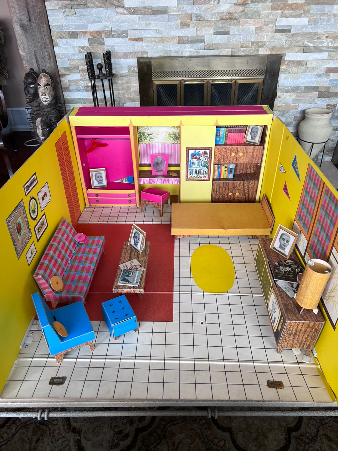 Vintage Barbie's Dream House 1962 Teenage Fashion Model
