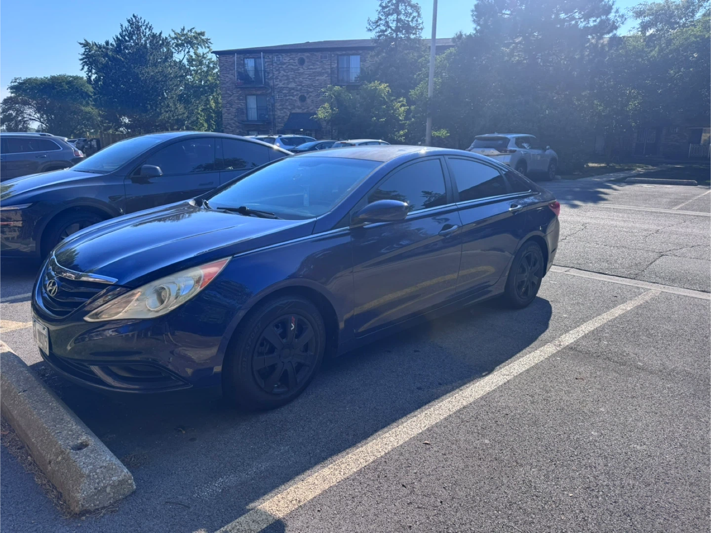 Hyundai Sonata - Blue Sedan - photo 5