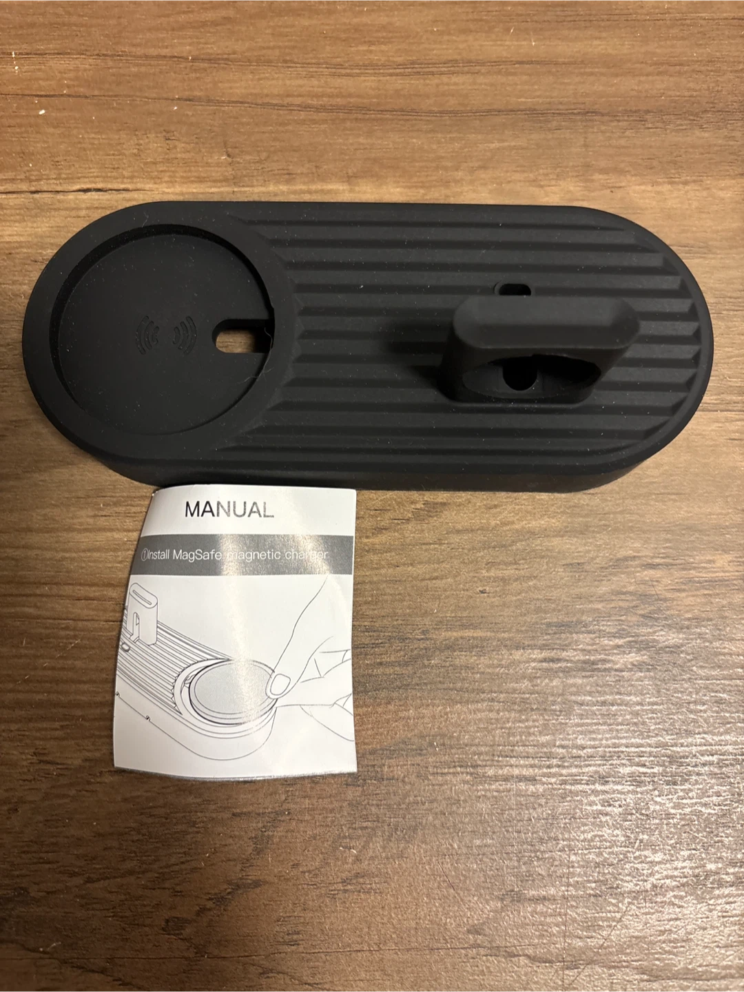 3-in-1 Charging Stand for Apple Devices - photo 3