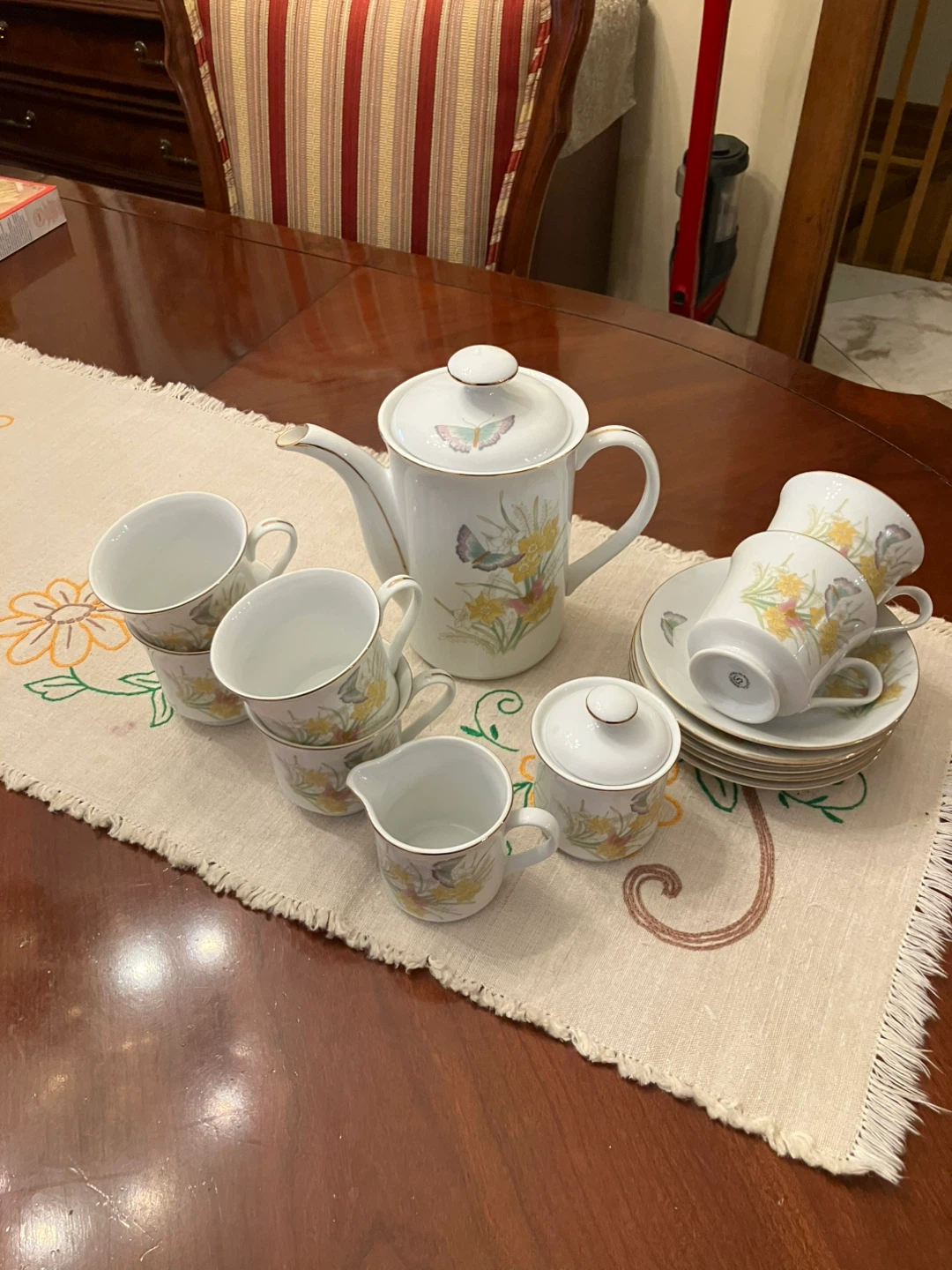 Vintage Tea Set with Teapot and Cups