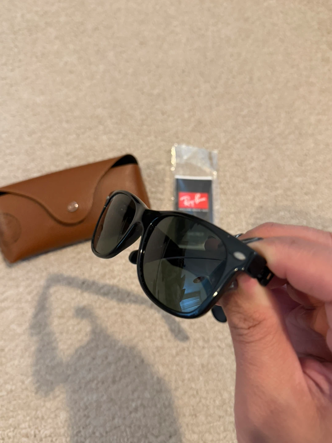 Ray-Ban Wayfarer Sunglasses with Case - photo 3