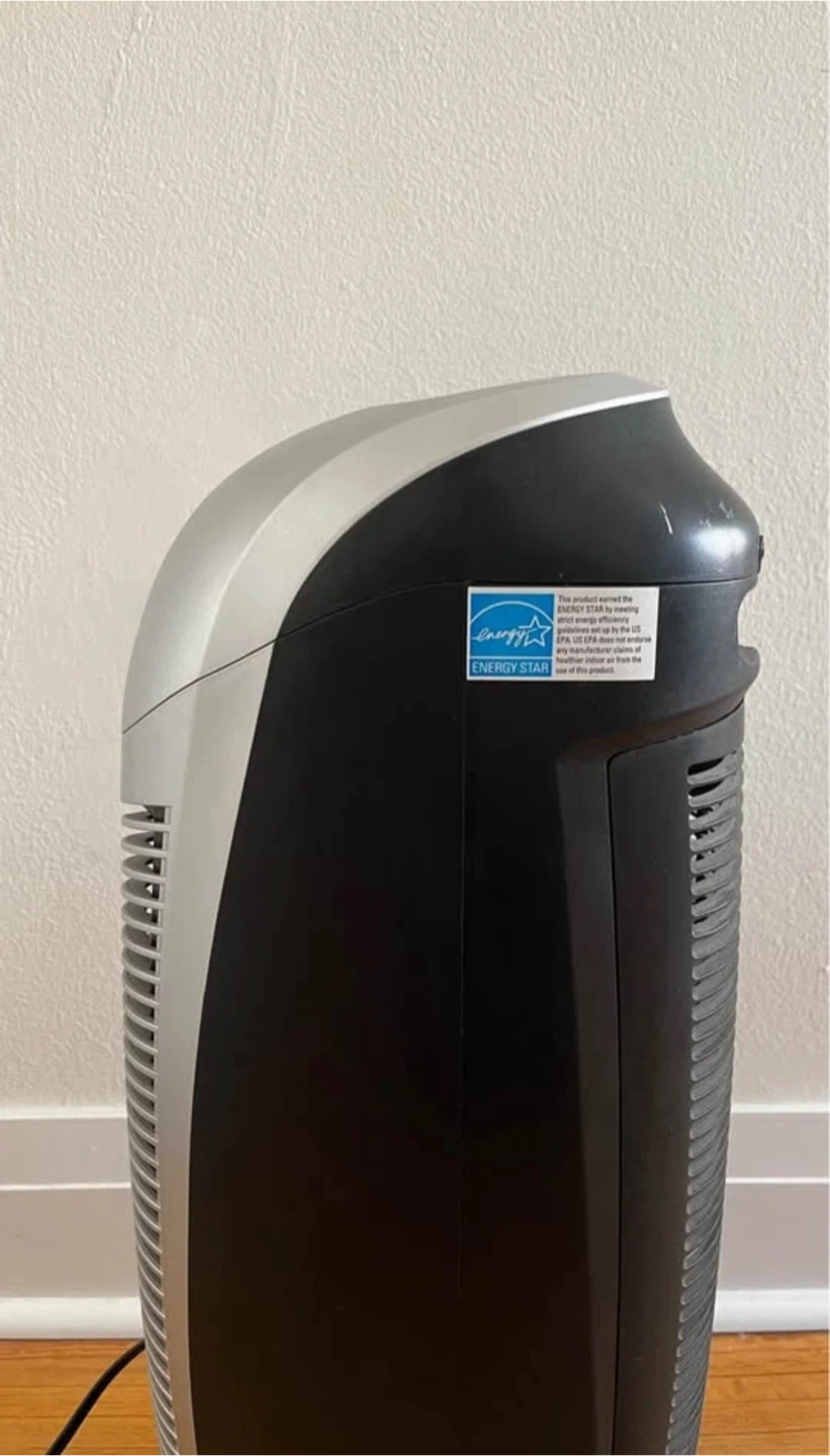 PureGuardian HEPA Air Purifier - Like New! - photo 3