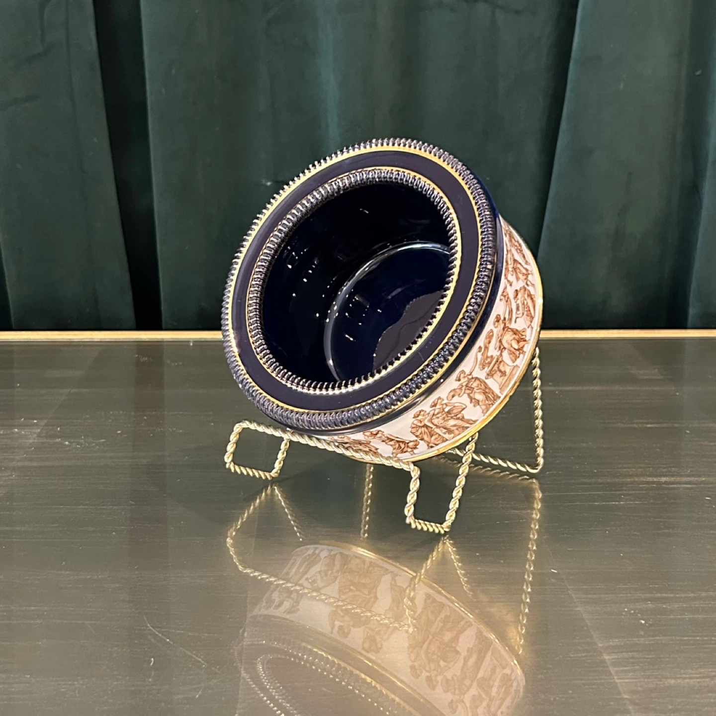 Florentine Neoclassical Majolica Cachepot, Italy c.1950s - photo 2