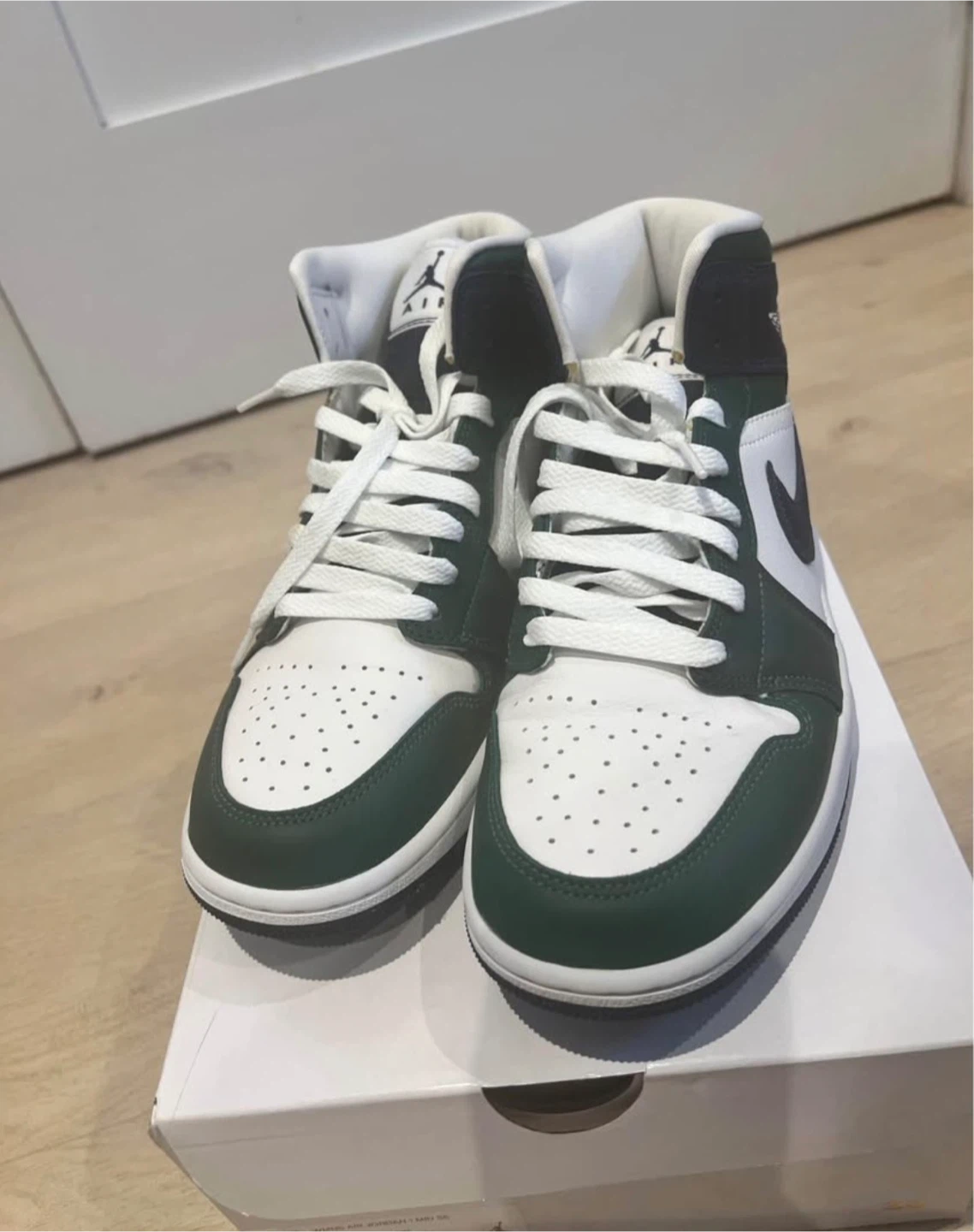 Air Jordan 1 Mid SE Noble Green Men size 9.5 - photo 3