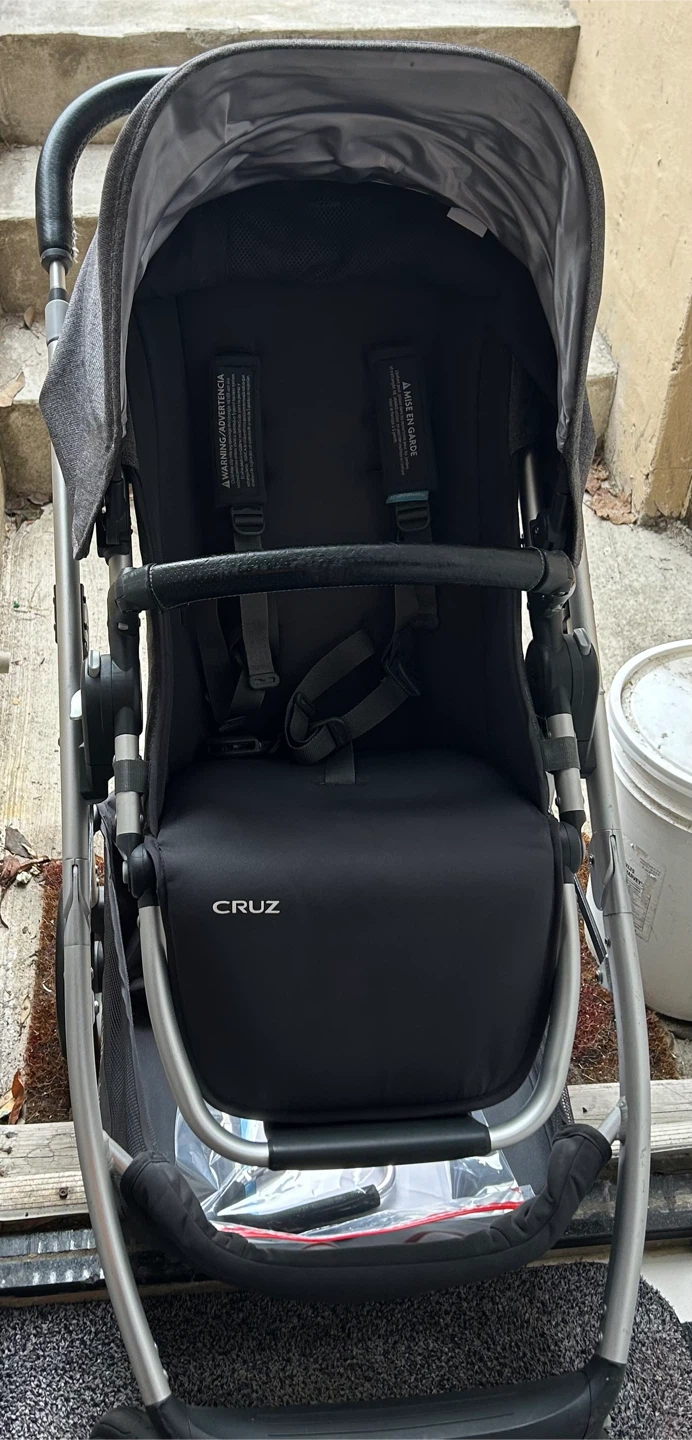UPPAbaby Cruz Stroller - Black - photo 5