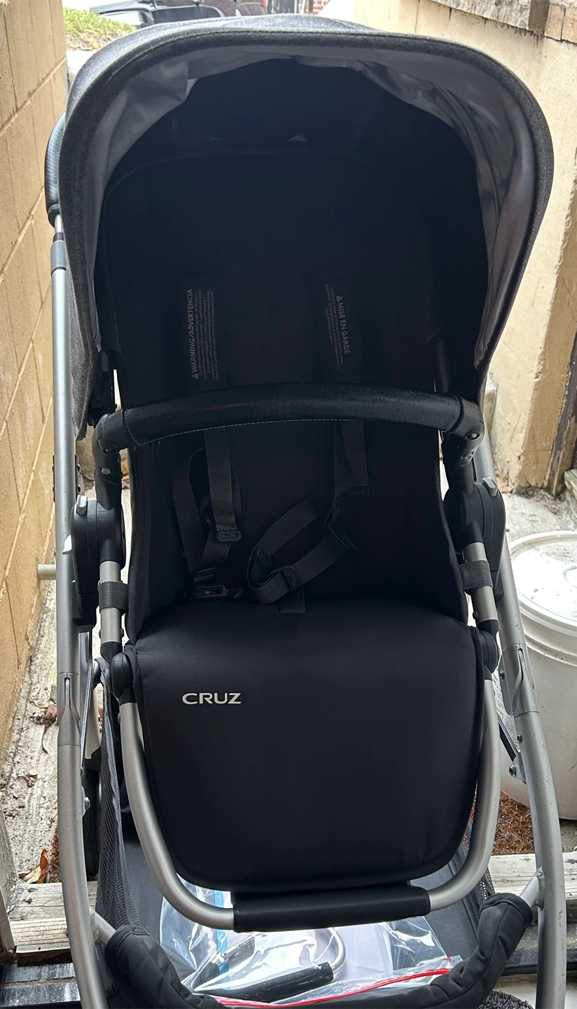 UPPAbaby Cruz Stroller - Black - photo 4