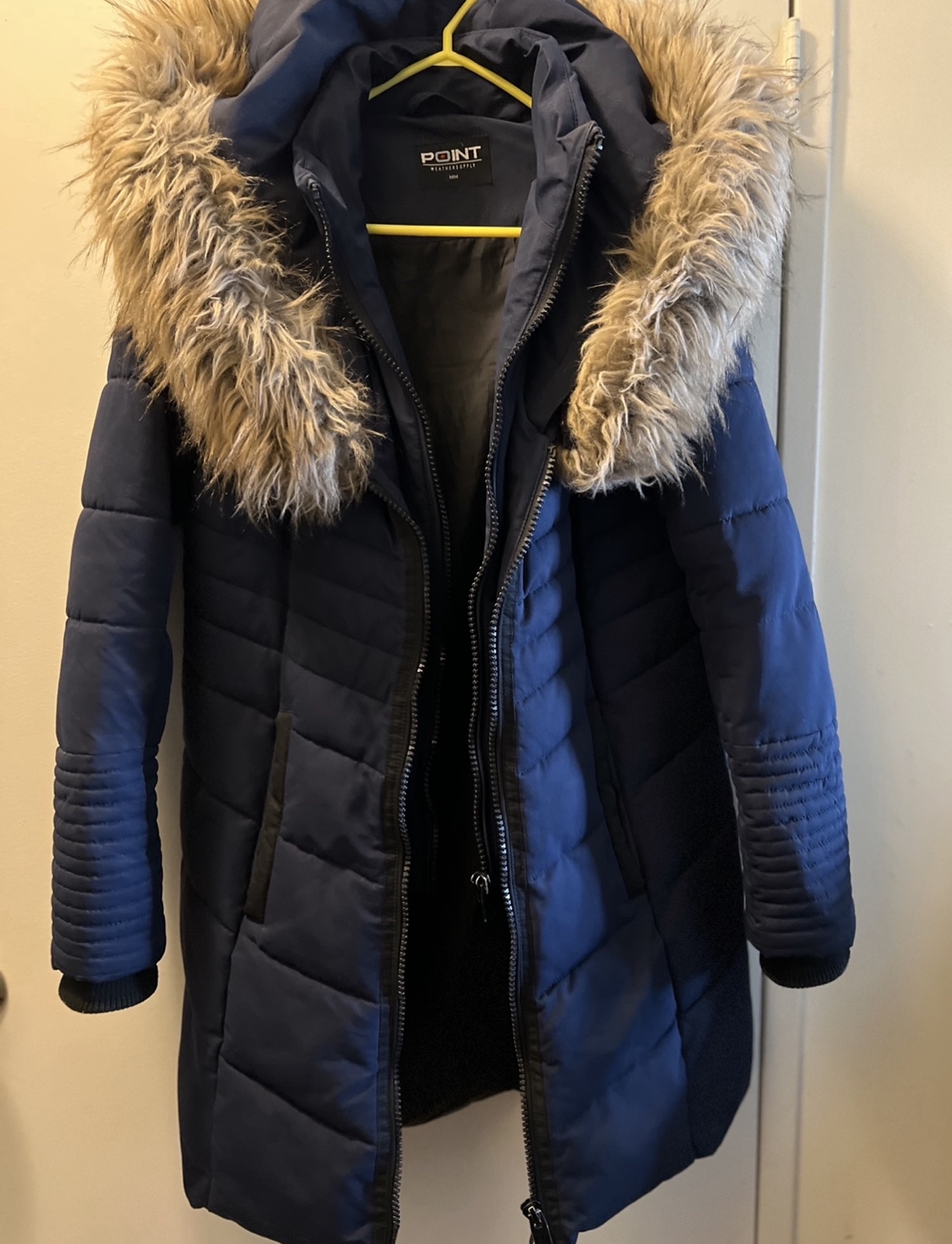 Point Weather Supply Puffer Jacket - Size M  - Super Warm
