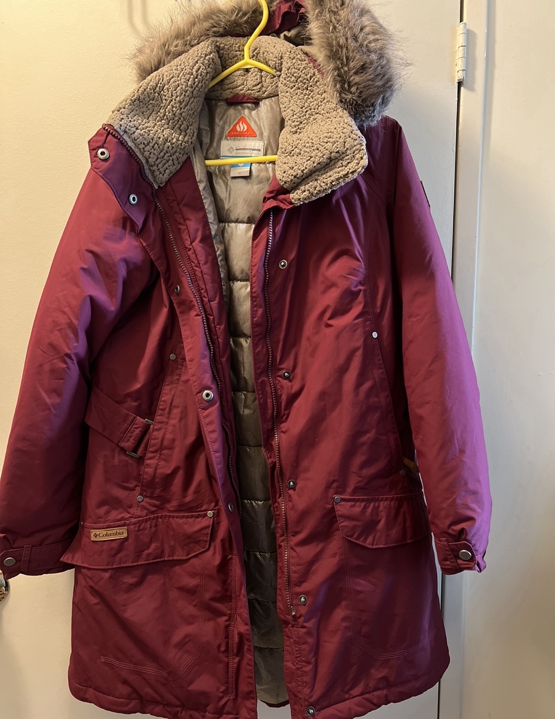 Columbia Winter Parka - Burgundy - Size M