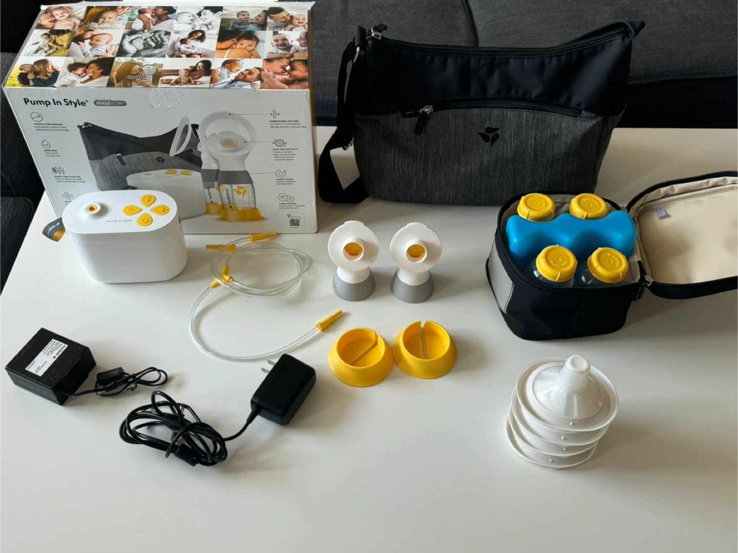 Medela Pump In Style MaxFlow Breast Pump Set