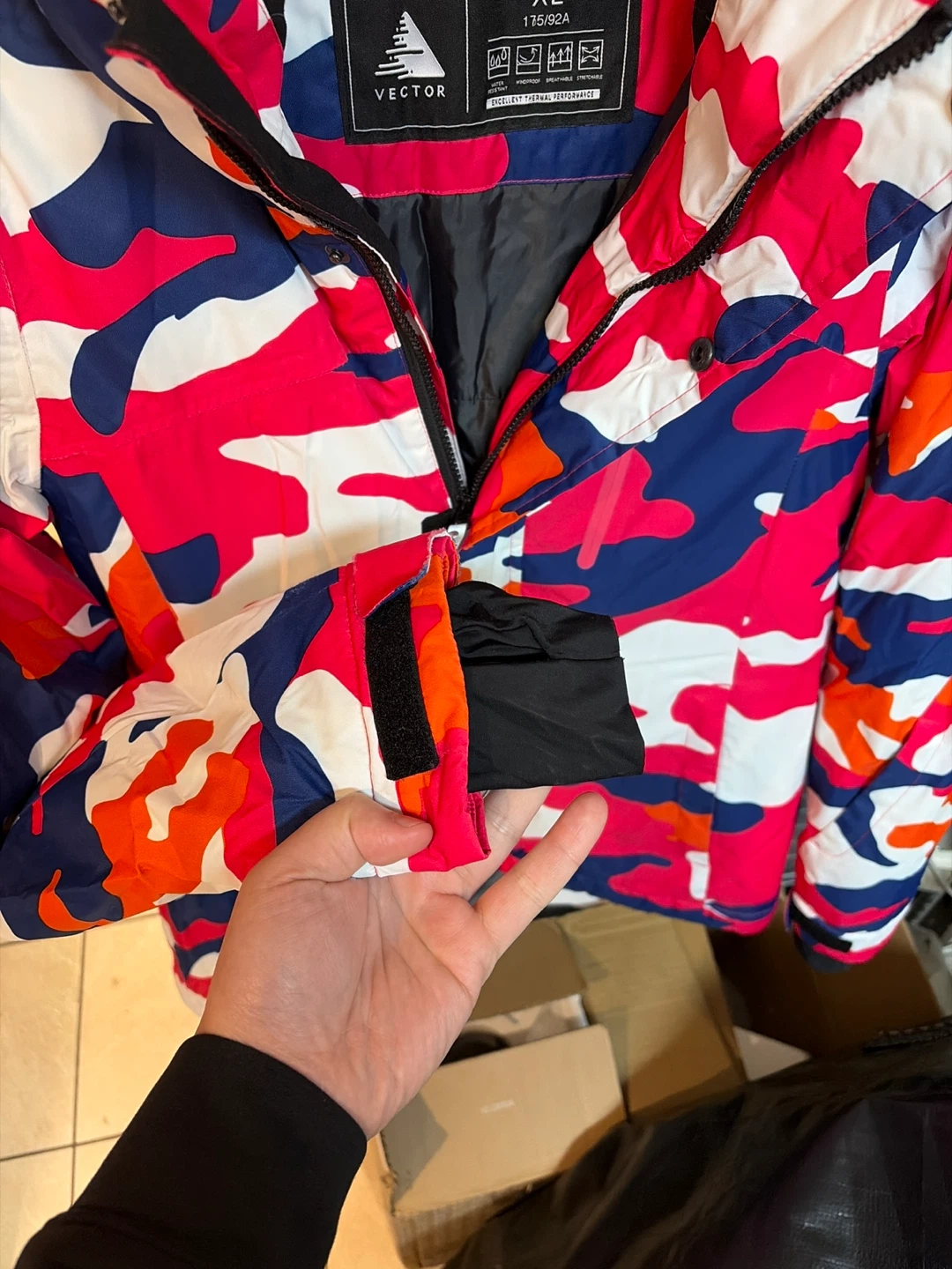 VECTOR XL Camo Ski Jacket - Excellent Condition! - photo 3