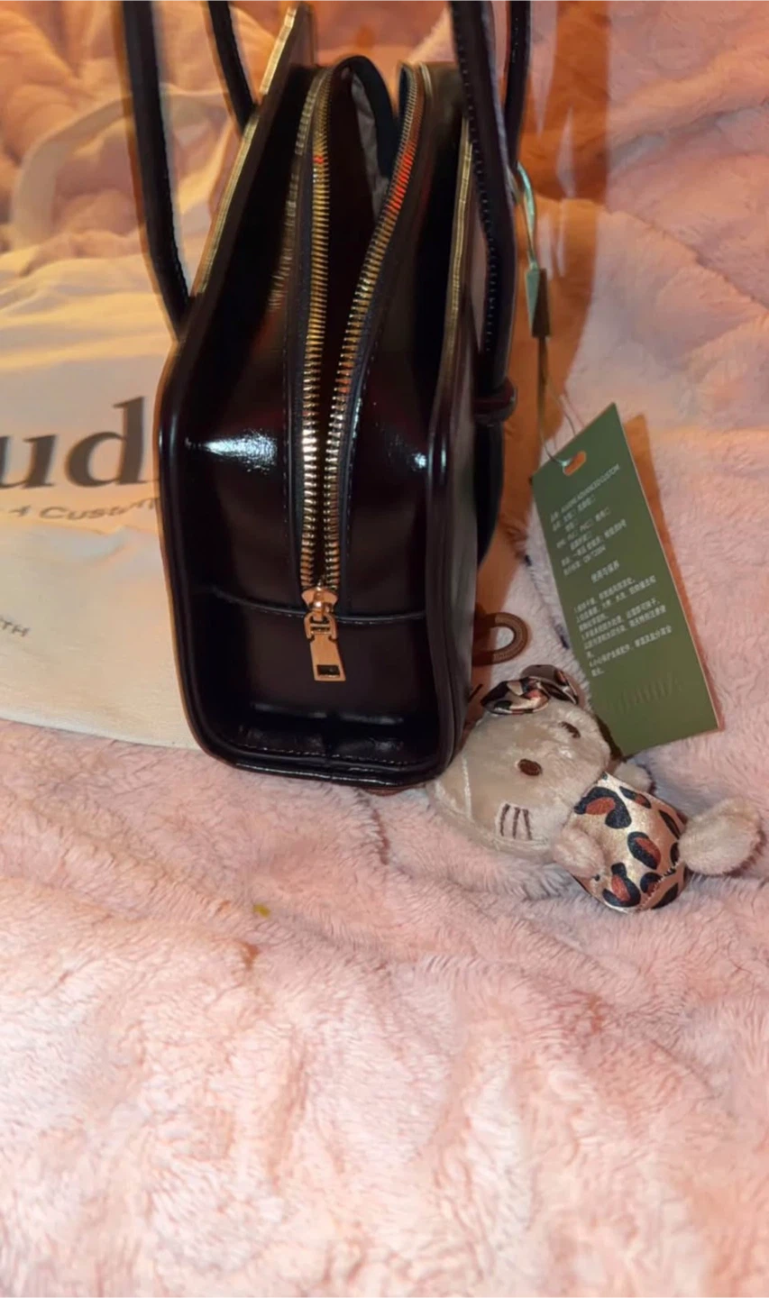 Auuudré Black Handheld Bag - photo 3