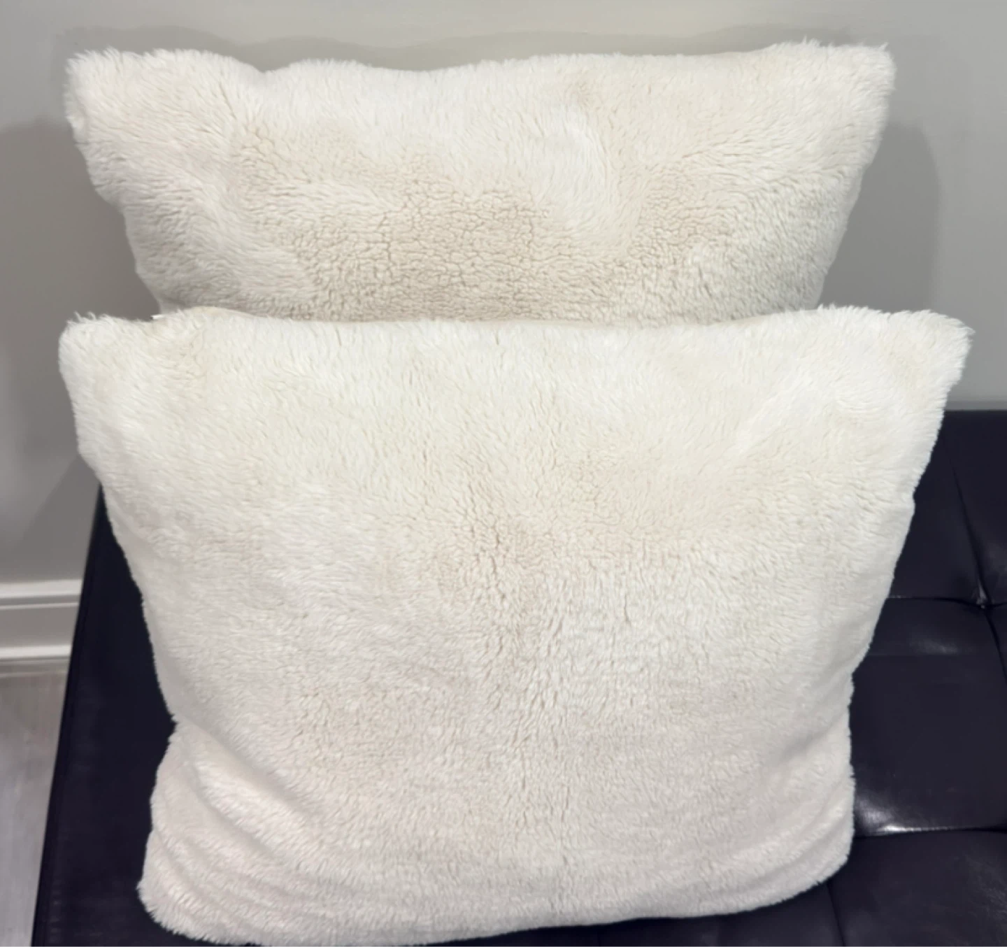 Decorative Throw Pillows - Set of 2 $10 each set - photo 4