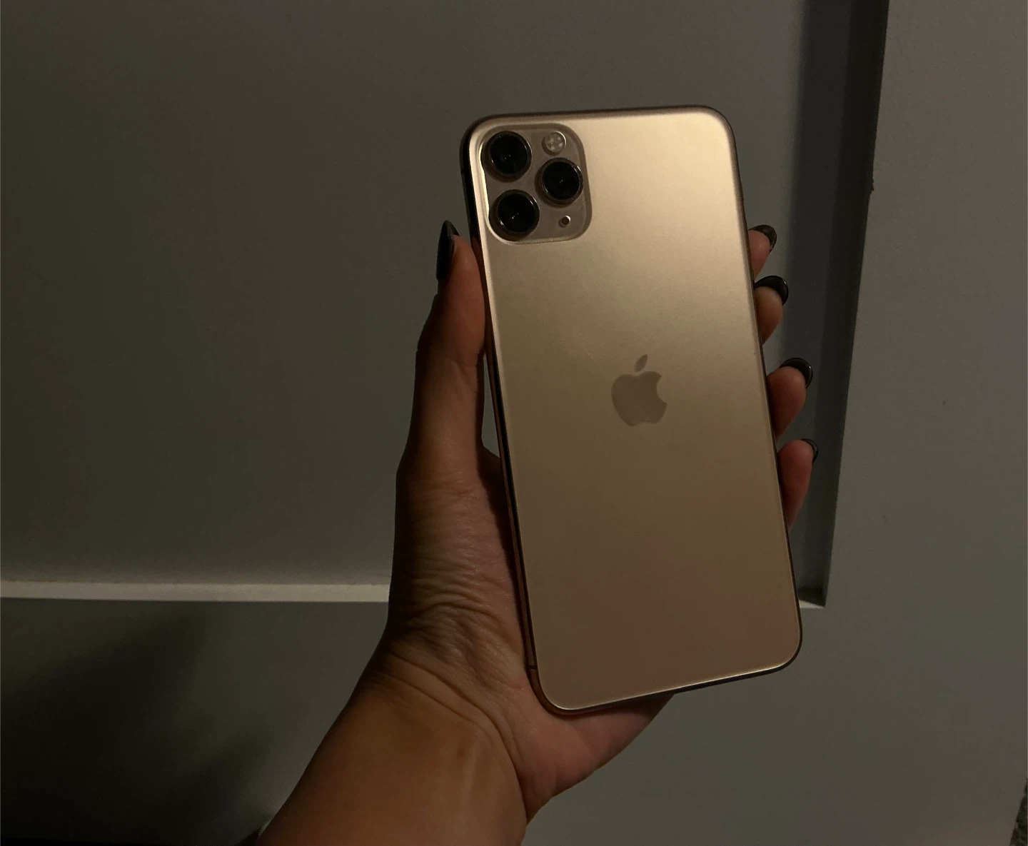 iPhone 11 Pro Max - Gold - 64 GB - photo 3