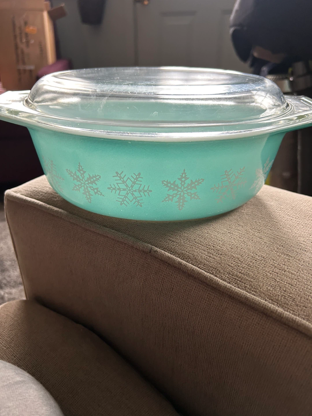 Vintage Pyrex Turquoise Snowflake Casserole Dish - photo 2