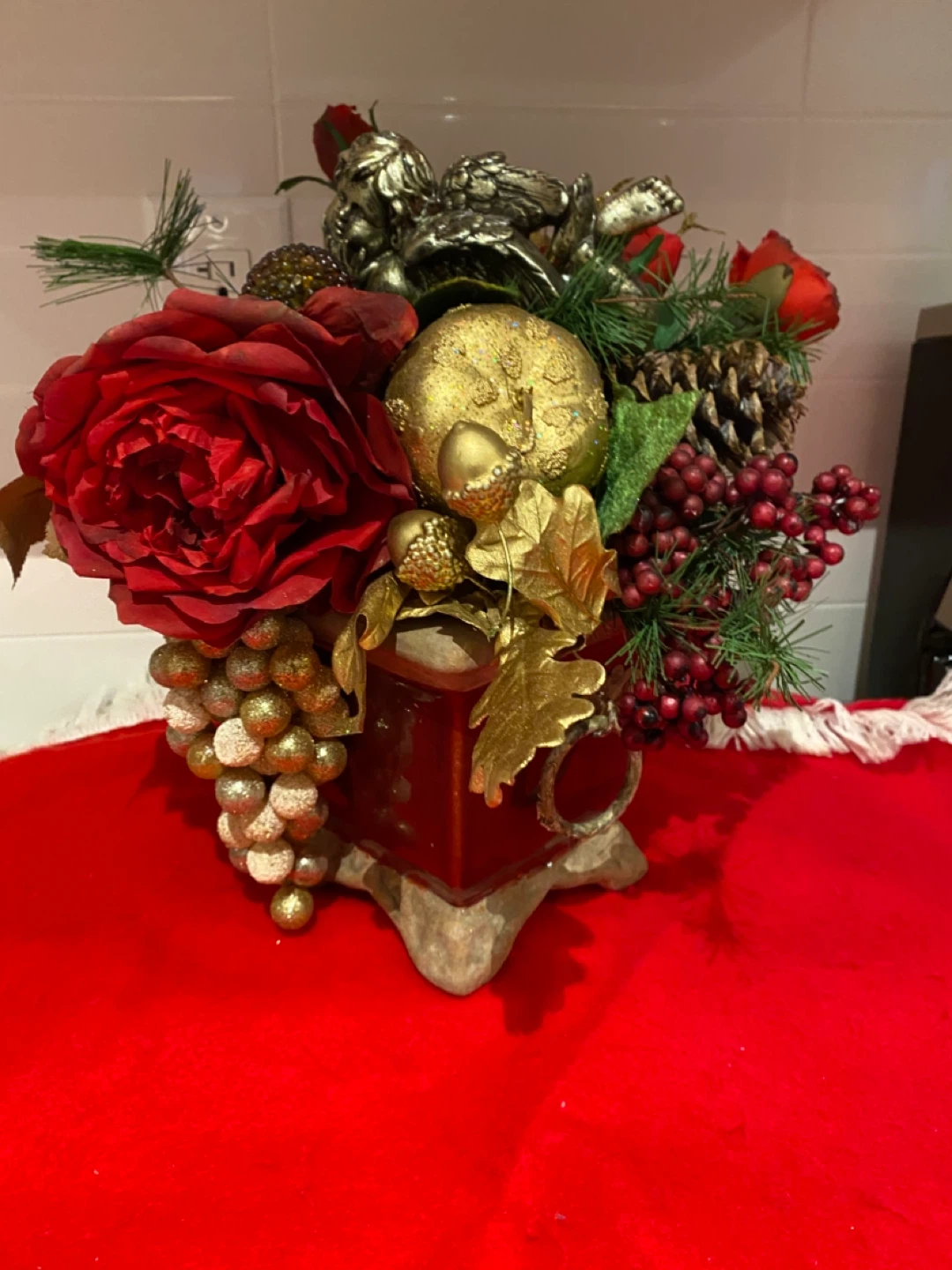 Decorative Christmas arrangement