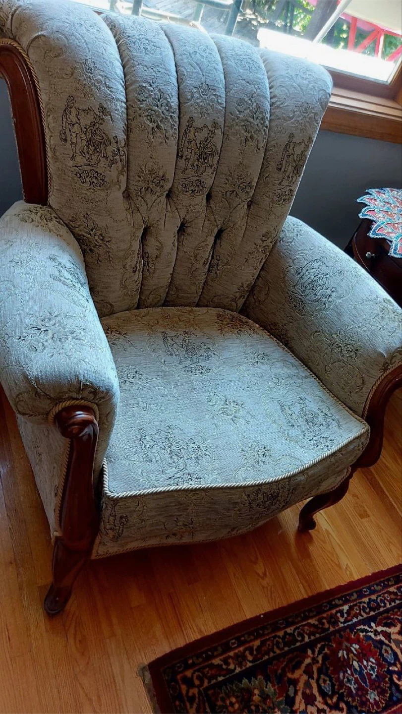 Vintage Armchair & Loveseat Set - photo 2