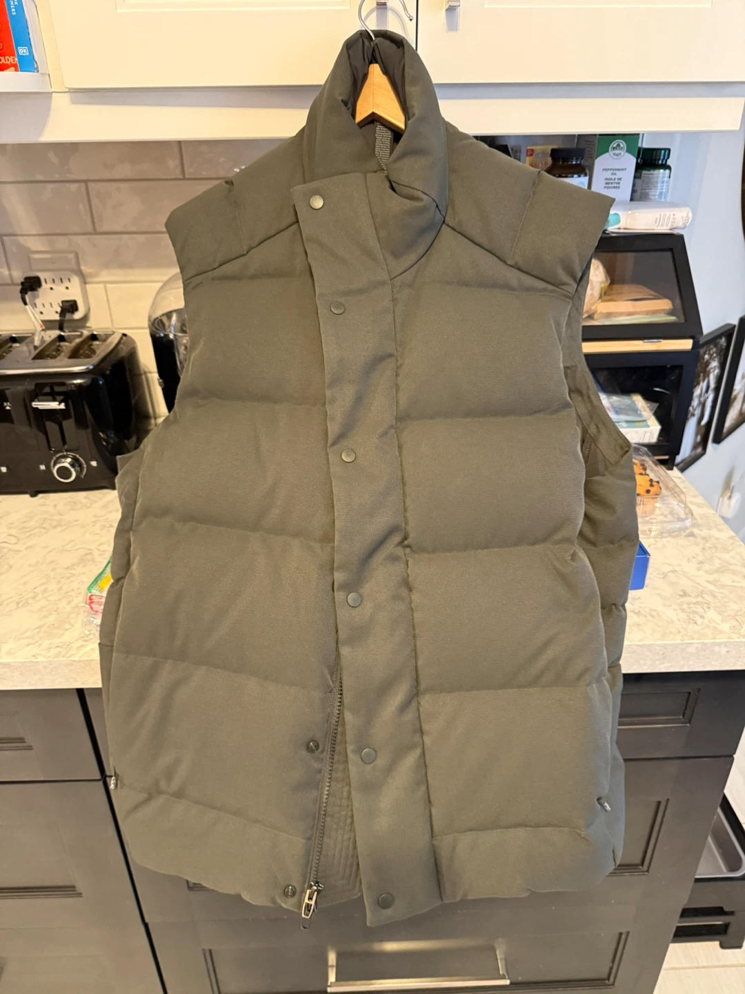 Lululemon Men's Wunder Puff Vest, Olive Green - photo 4