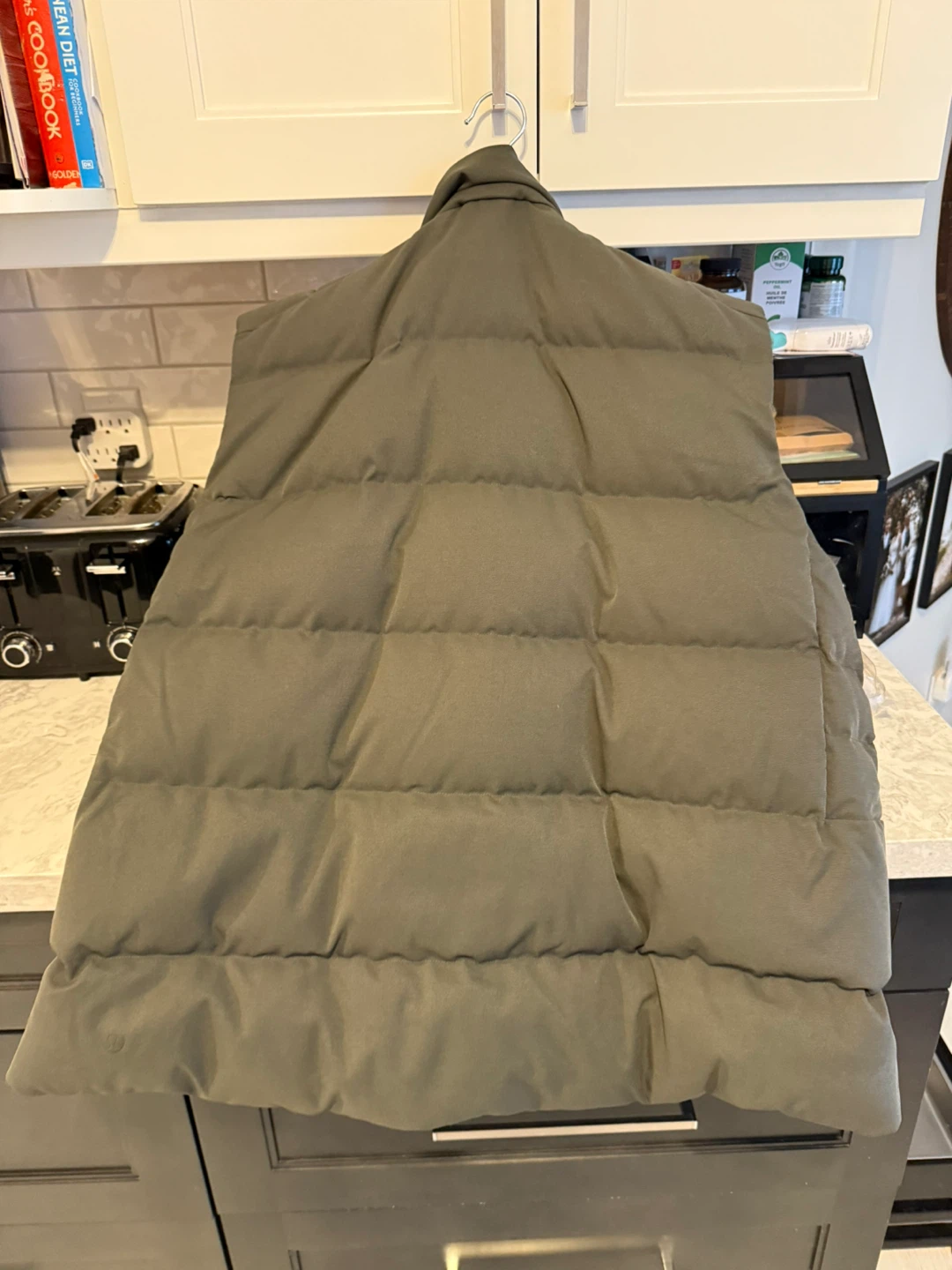 Lululemon Men's Wunder Puff Vest, Olive Green - photo 2