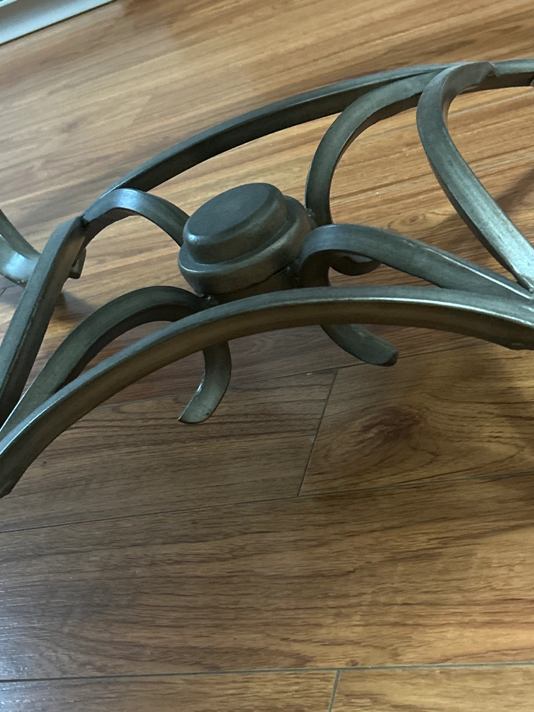 Round Glass Top Coffee Table - photo 3