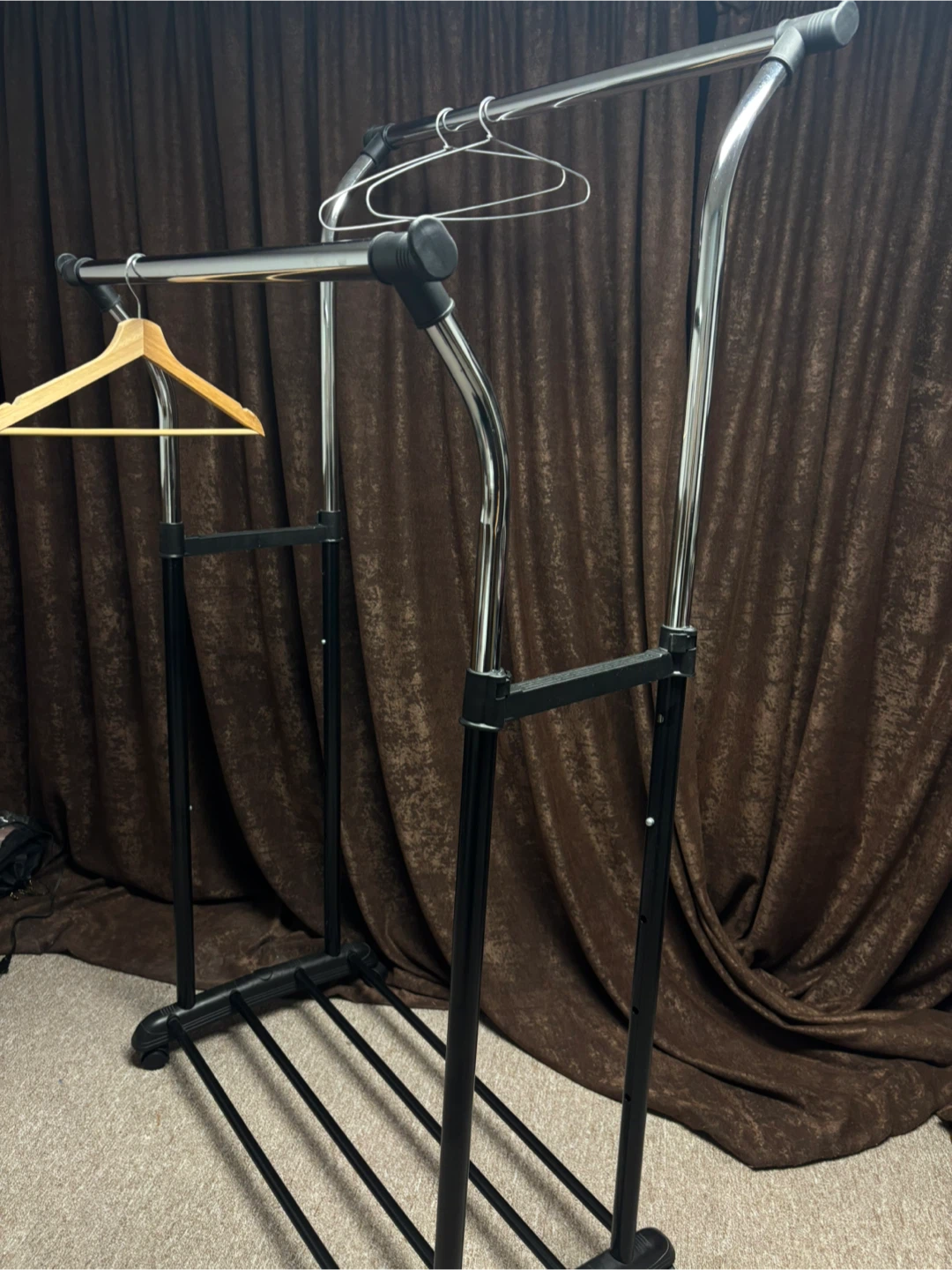 Adjustable Garment Rack