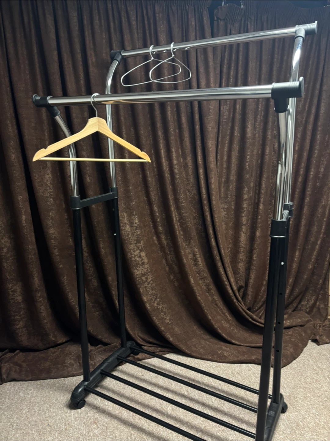 Adjustable Garment Rack - photo 2