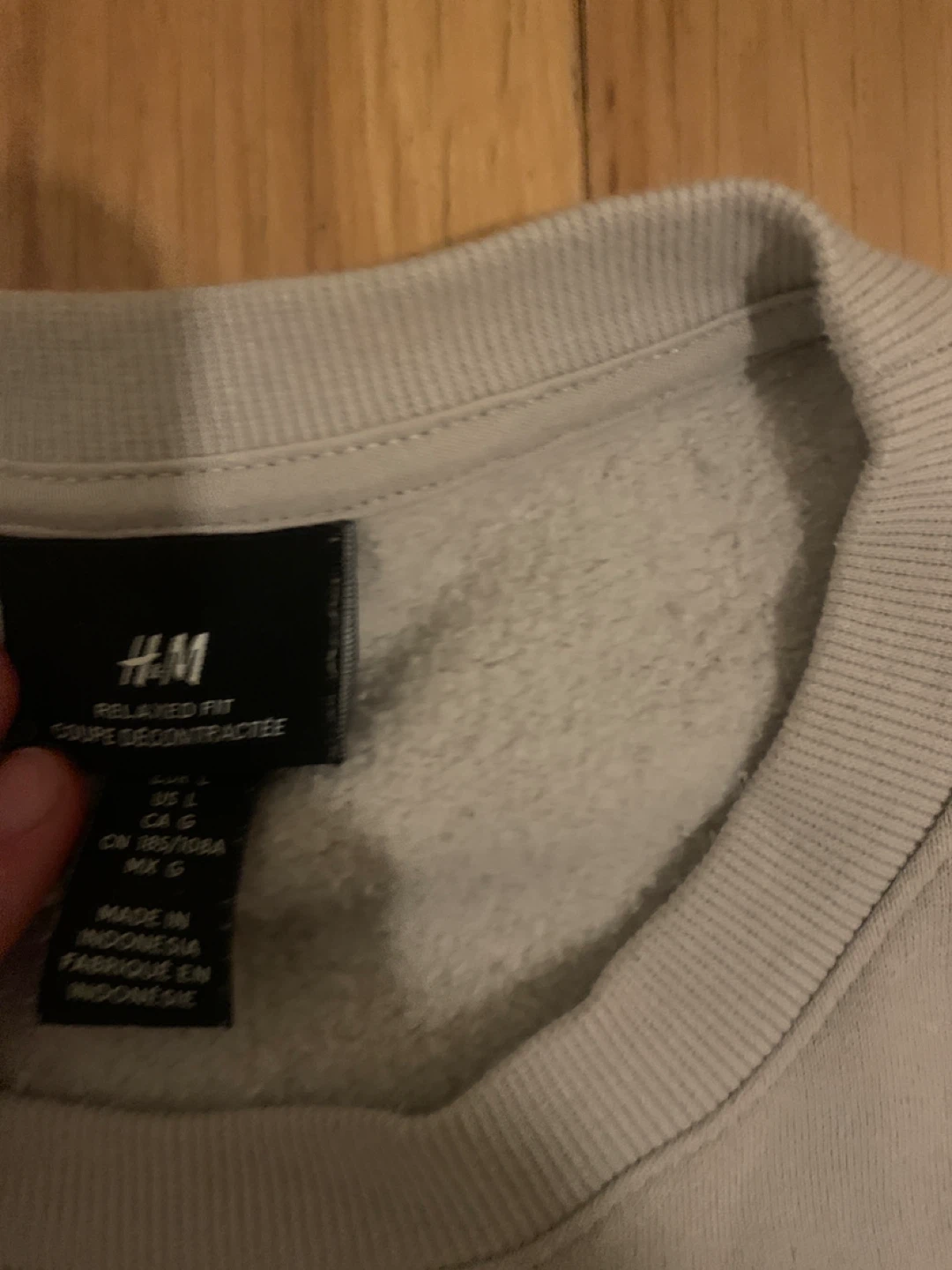 H&M Relaxed Fit Beige Sweater - Size L - photo 2