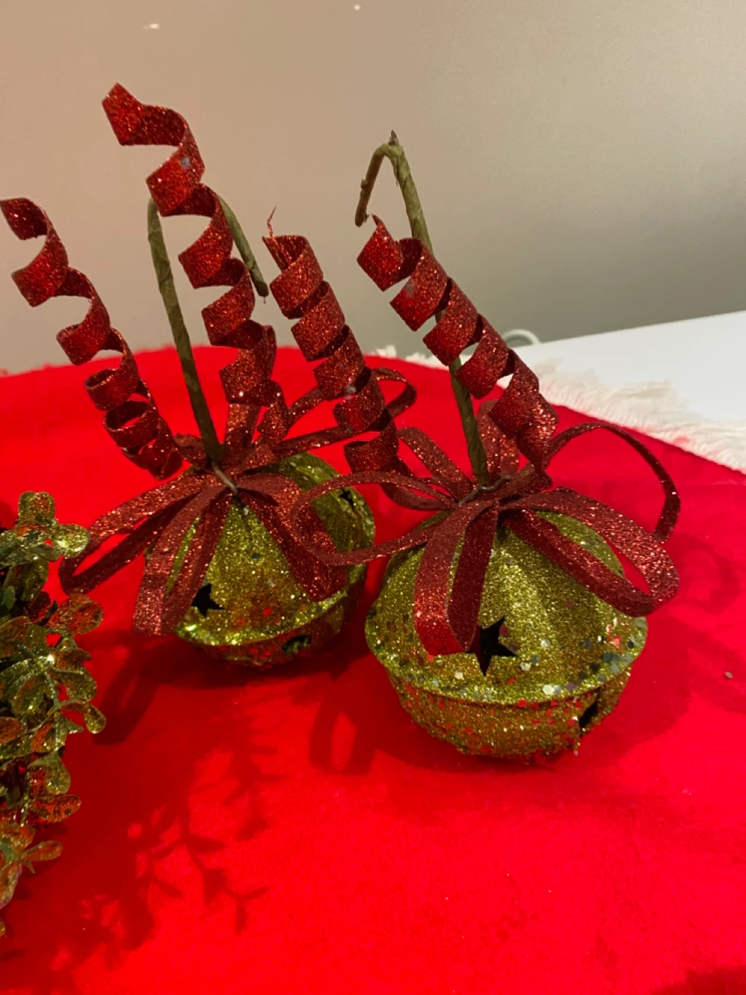 Christmas Mistletoes/ ornaments - photo 4